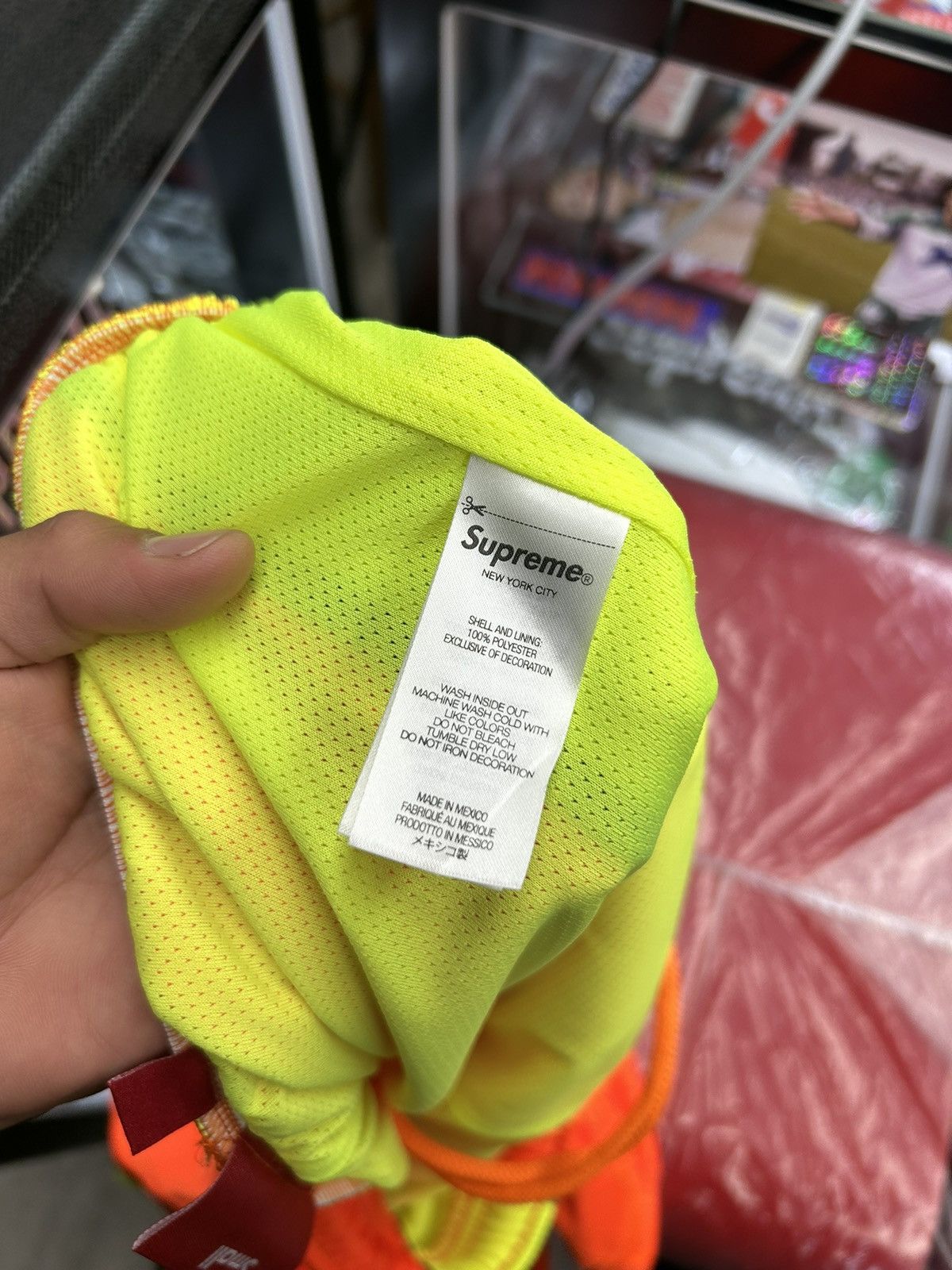 Supreme Supreme 30 year of dedication shorts Size US 30 / EU 46 - 8 Thumbnail
