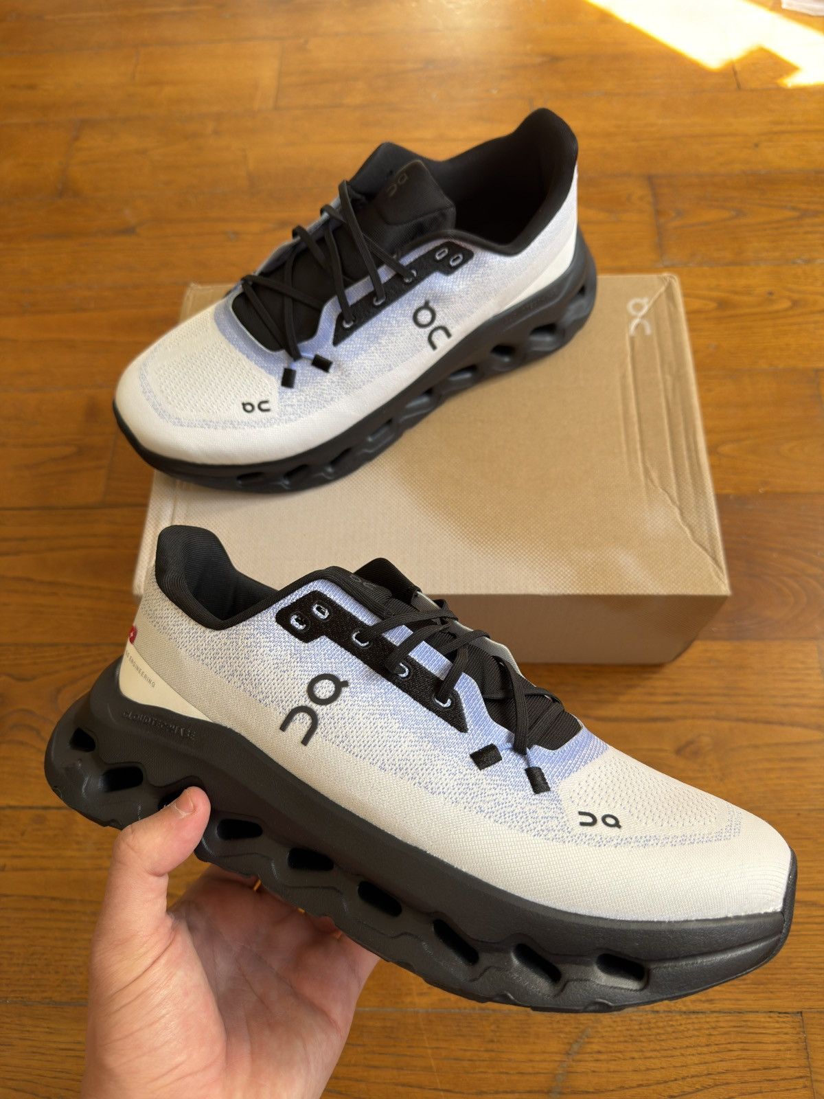 On On Running Cloudmonster White Black Size US 8.5 / EU 41-42 - 3 Thumbnail