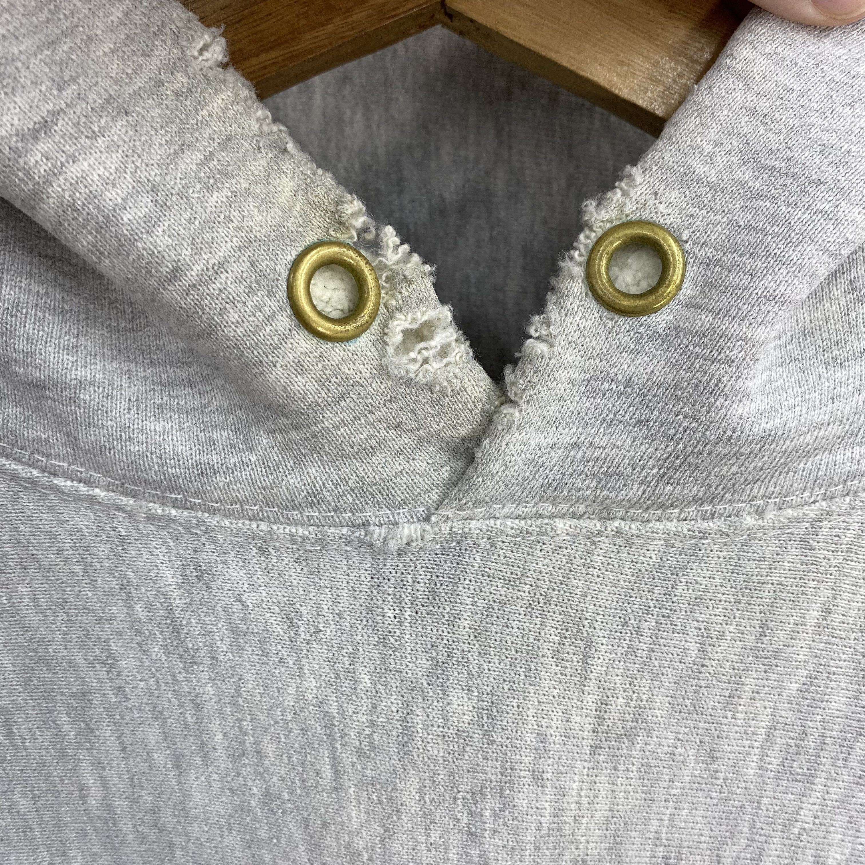 Champion Vintage 80s Champion Reverse Weave Pomfret School Hoodie Size US L / EU 52-54 / 3 - 8 Thumbnail