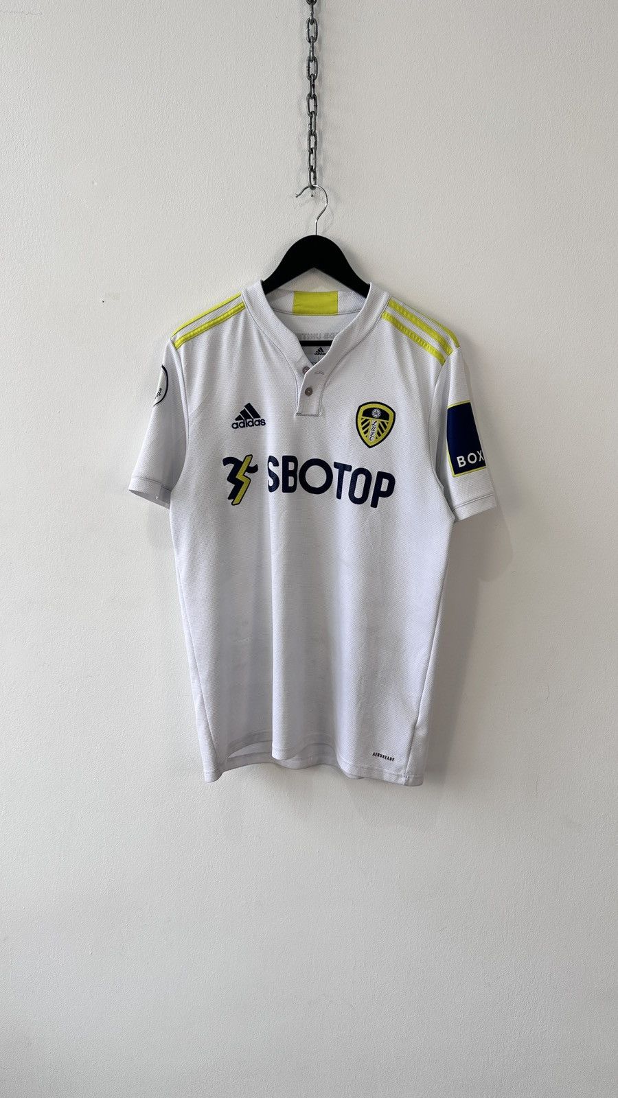 Adidas Leeds United 2021-22 Home Football Shirt Adidas Jersey L Size US L / EU 52-54 / 3 - 1 Thumbnail