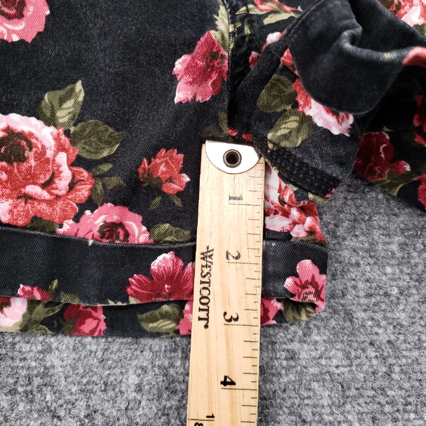 Superdry Superdry Shorts Womens M Medium Black Honolulu Floral Hot Pants Mid Rise Stretch Cotton Blend Twill Zip Pocket Casual Womens Size 32" / US 10 / IT 46 - 6 Thumbnail