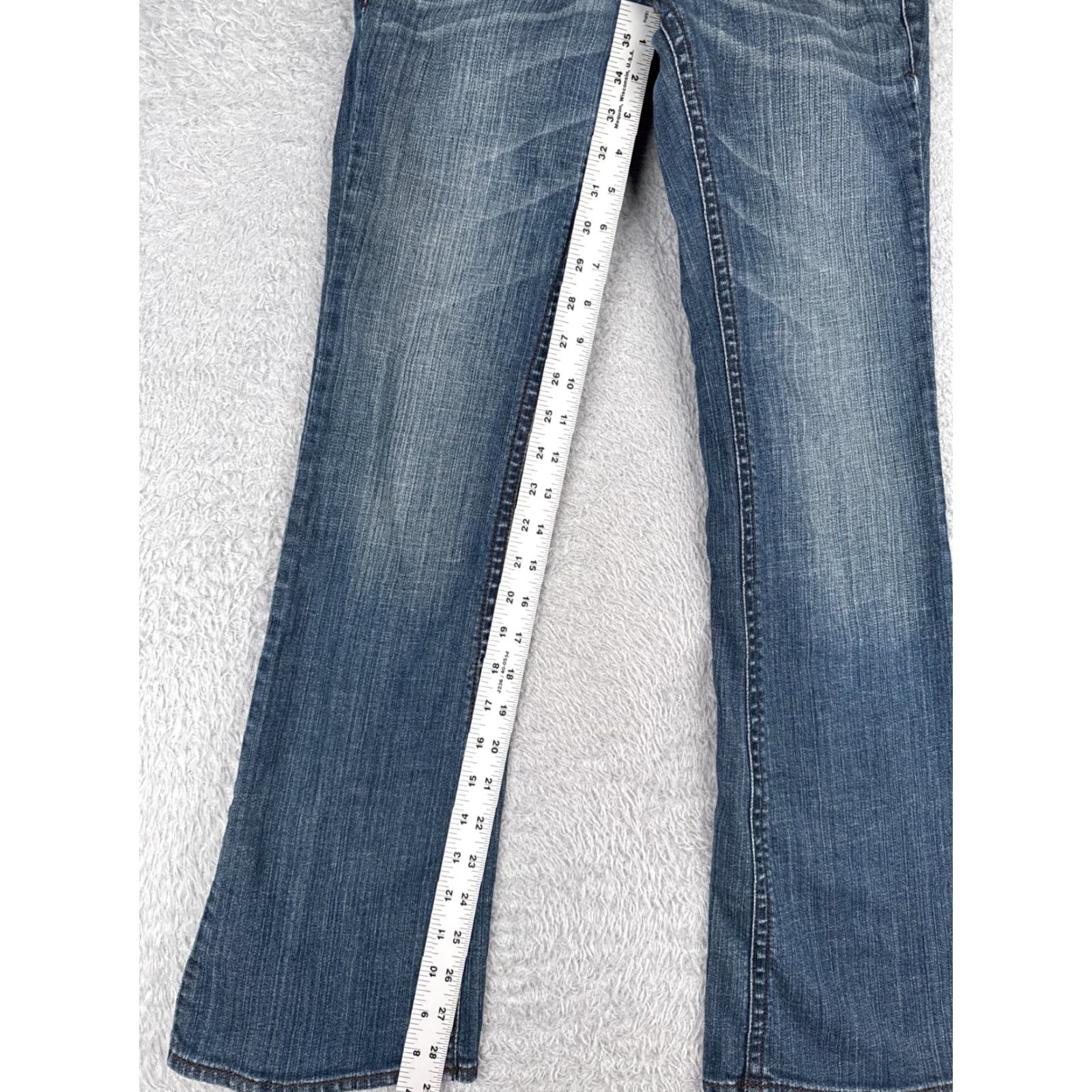 Vintage REFUGE Jeans Womens 5-Pocket Denim Bootcut Low Rise Blue 26x29 Regular 2 Distressed Cotton Blend Jeans Womens USA 2000s/2000s Style Size 26" / US 2 / IT 38 - 7 Thumbnail