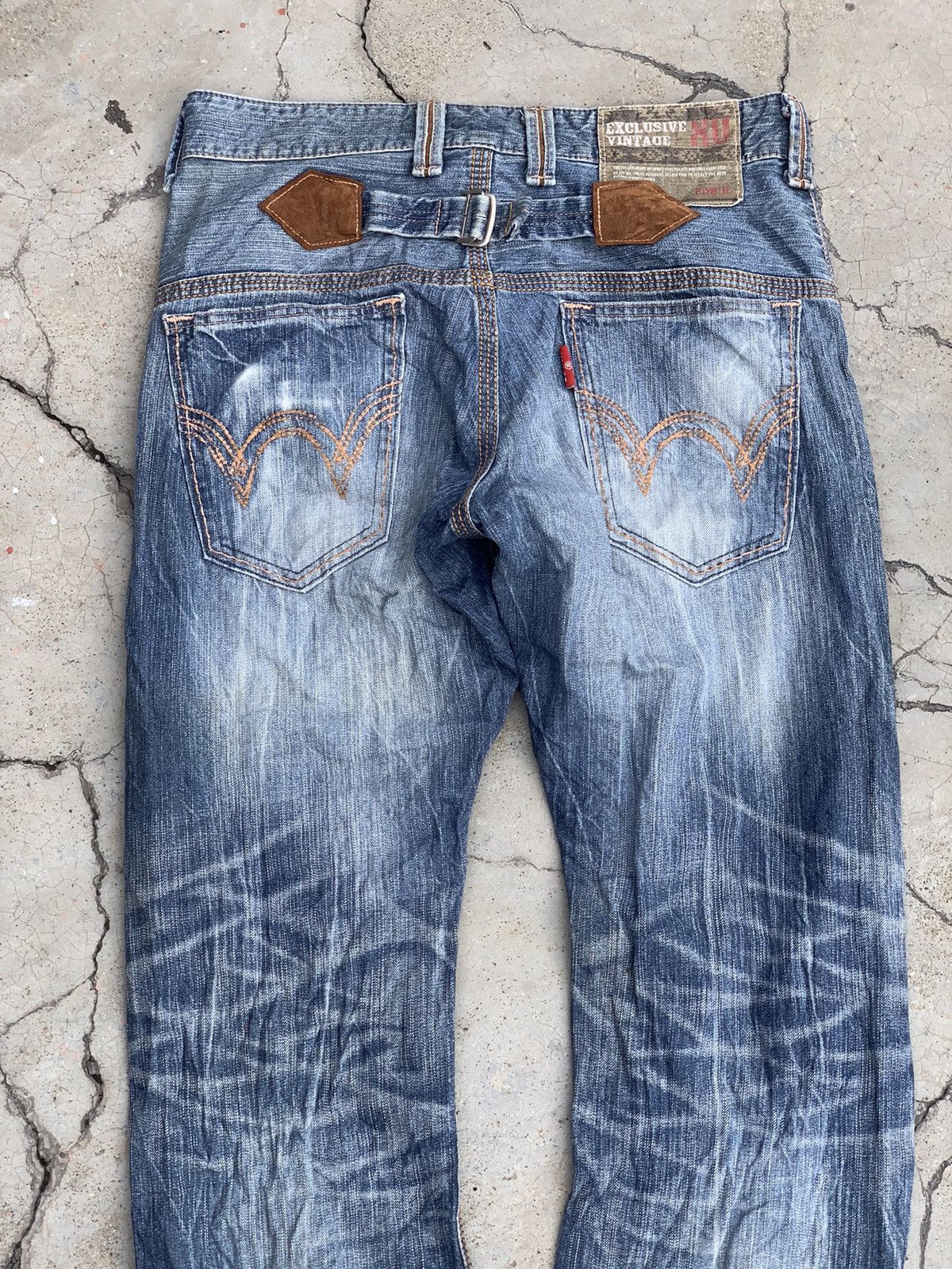 Edwin Vintage Edwin backle back fade blue. Size US 32 / EU 48 - 9 Thumbnail