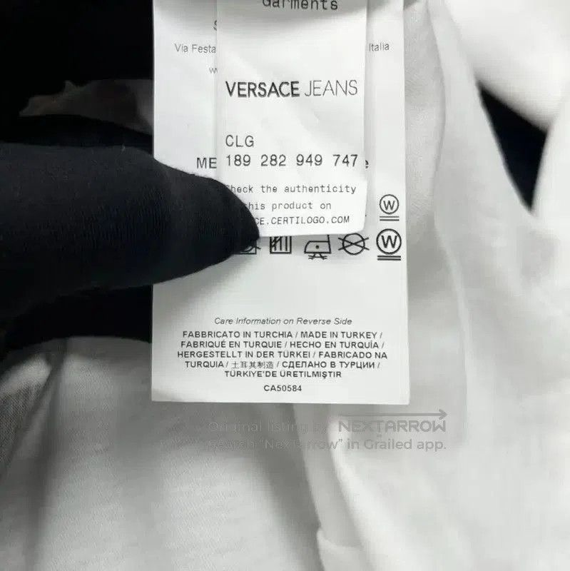 Versace Versace Men's Long Sleeve Medusa Tee . Size US XXL / EU 58 / 5 - 6 Thumbnail