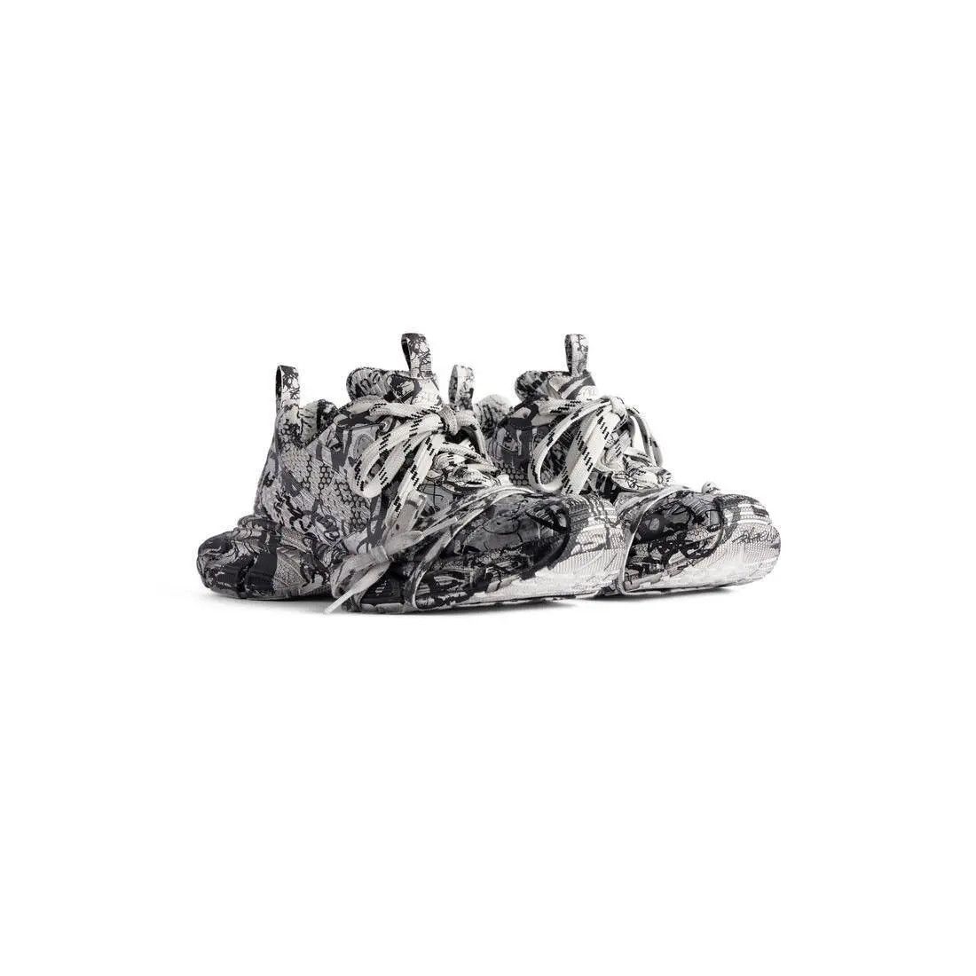 Balenciaga o1tr1nto1025 3XL Extreme Graffiti Sneakers in White/Black Size US 13 / EU 46 - 2 Thumbnail