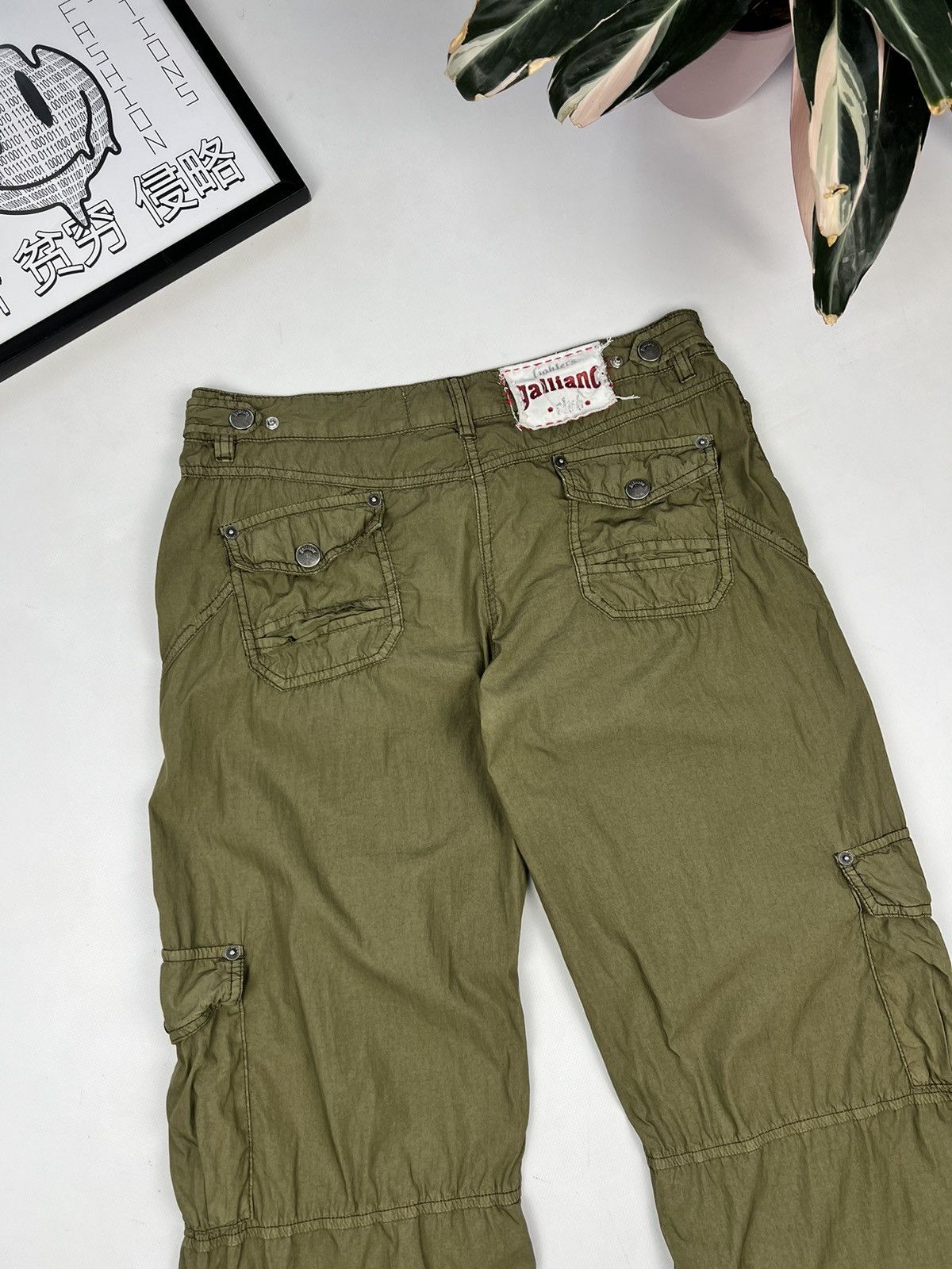 John Galliano Galliano Fighters Club Cargo Women’s Made in Italy Pants Size 27" / US 4 / IT 40 - 11 Thumbnail