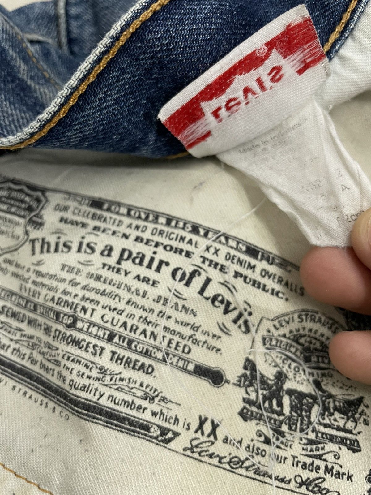 Levi's × Vintage Vintage Y2K Levis 501 Whisker Light Wash Minor Distressed Size US 32 / EU 48 - 21 Thumbnail