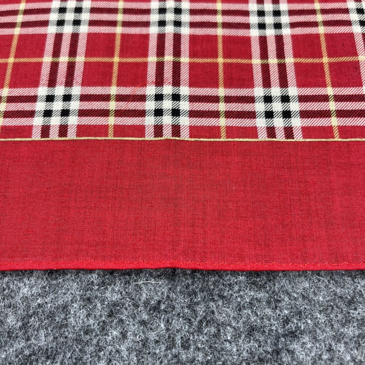 Vintage Burberry Handkerchief / Bandana / Neckerchief B1124 Size ONE SIZE - 5 Thumbnail