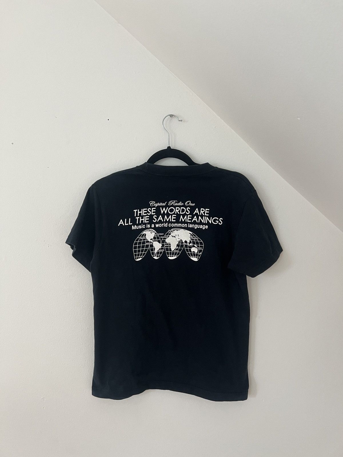Vintage Vintage Capital Radio Music Tee Size US S / EU 44-46 / 1 - 5 Thumbnail