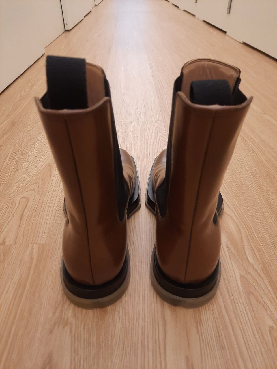 Bottega Veneta Brown Lug Chelsea Boots Size US 9 / EU 42 - 2 Thumbnail