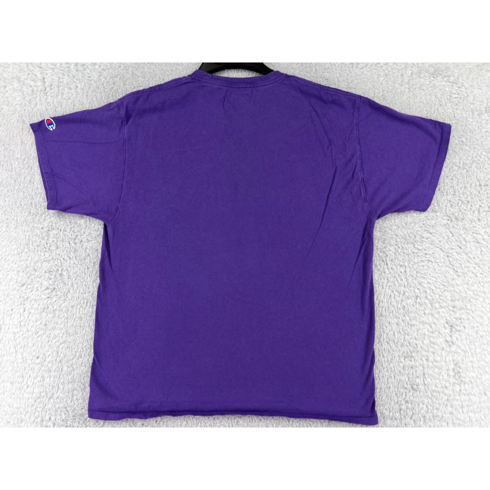 Champion Champion Logo T-Shirt Mens Large Purple Short Sleeve Crew Neck Cotton Athletic Size US L / EU 52-54 / 3 - 2 Thumbnail