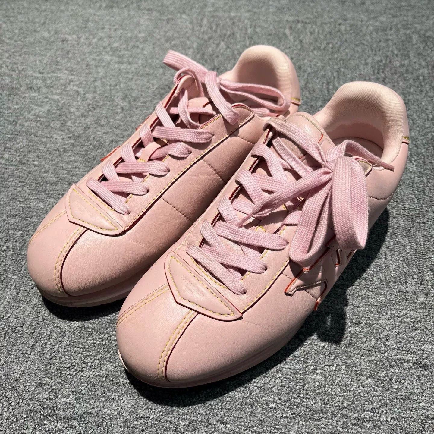 Louis Vuitton Louis Vuitton Leather Graphic Pink Lowtop Sneakers 10 Men Size US 10 / EU 43 - 1 Thumbnail