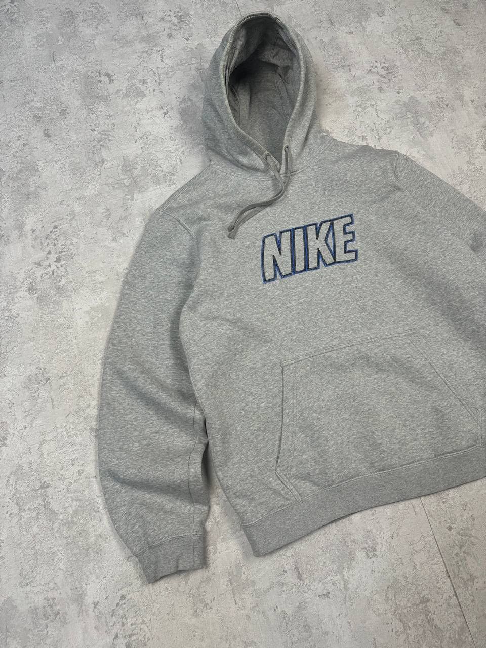 Nike Vintage Nike Gray Hoodie Embroidered Logo Size L Size US L / EU 52-54 / 3 - 2 Thumbnail
