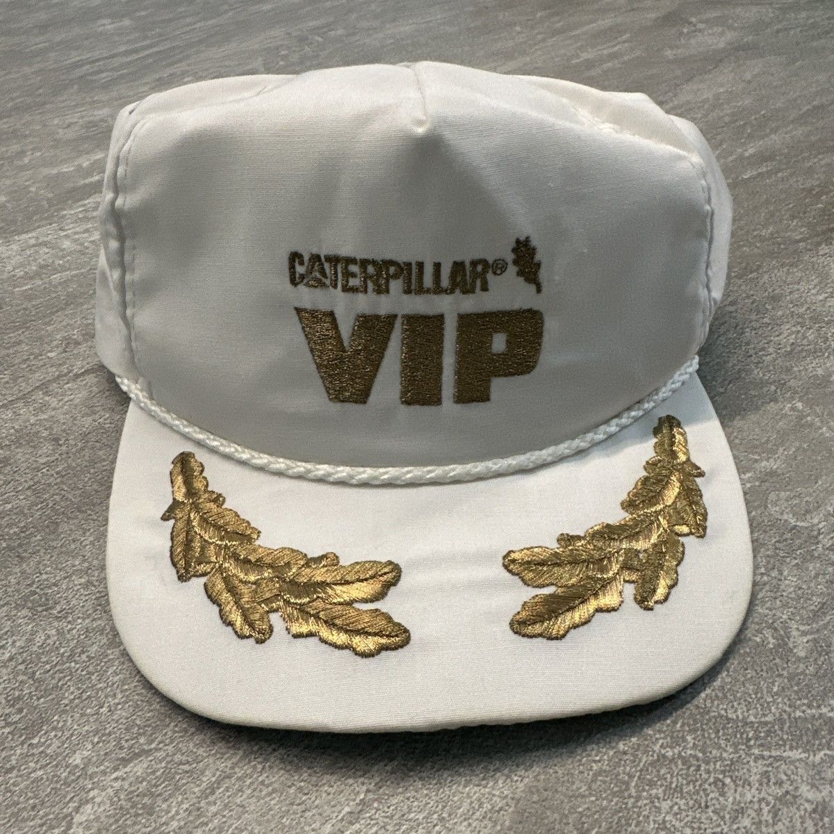 Vintage Vintage Caterpillar VIP White Baseball Cap Hat Strap Back Size ONE SIZE - 1 Thumbnail
