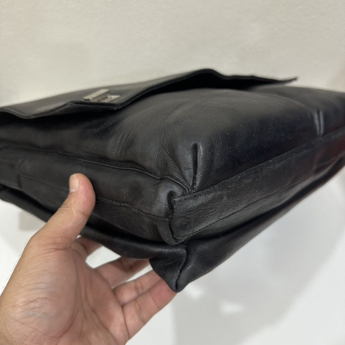 Gucci GUCCI BLACK LEATHER MESENGGER BAG 22 Size ONE SIZE - 8 Thumbnail