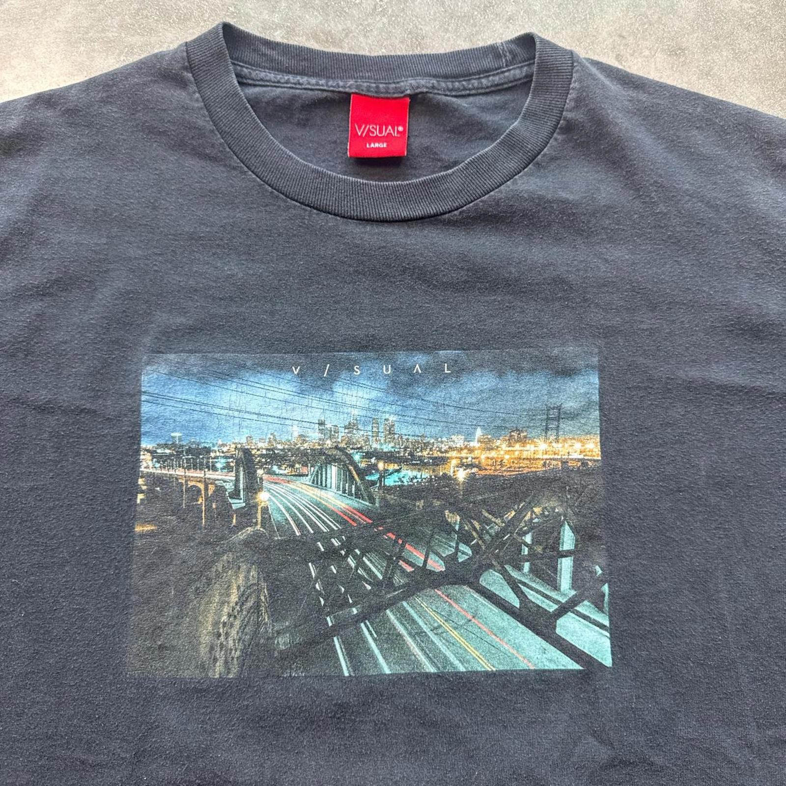 Other Visual "City Scape" Y2k Graphic T-Shirt Size US L / EU 52-54 / 3 - 3 Thumbnail
