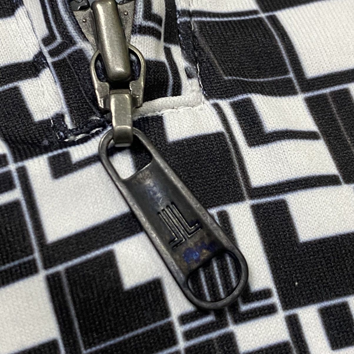 Lanvin Vintage Lanvin Sport monogram half zipper shirt Size US M / EU 48-50 / 2 - 11 Thumbnail