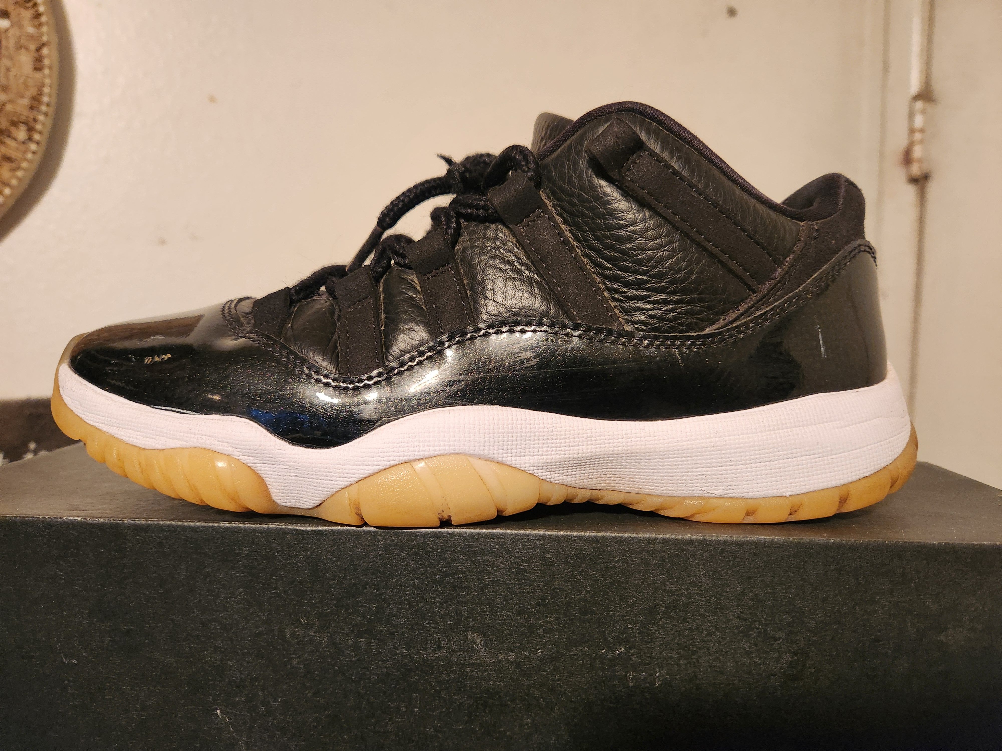 Jordan Brand Air Jordan 11 retro low "72-10" Size US 8 / EU 41 - 3 Thumbnail