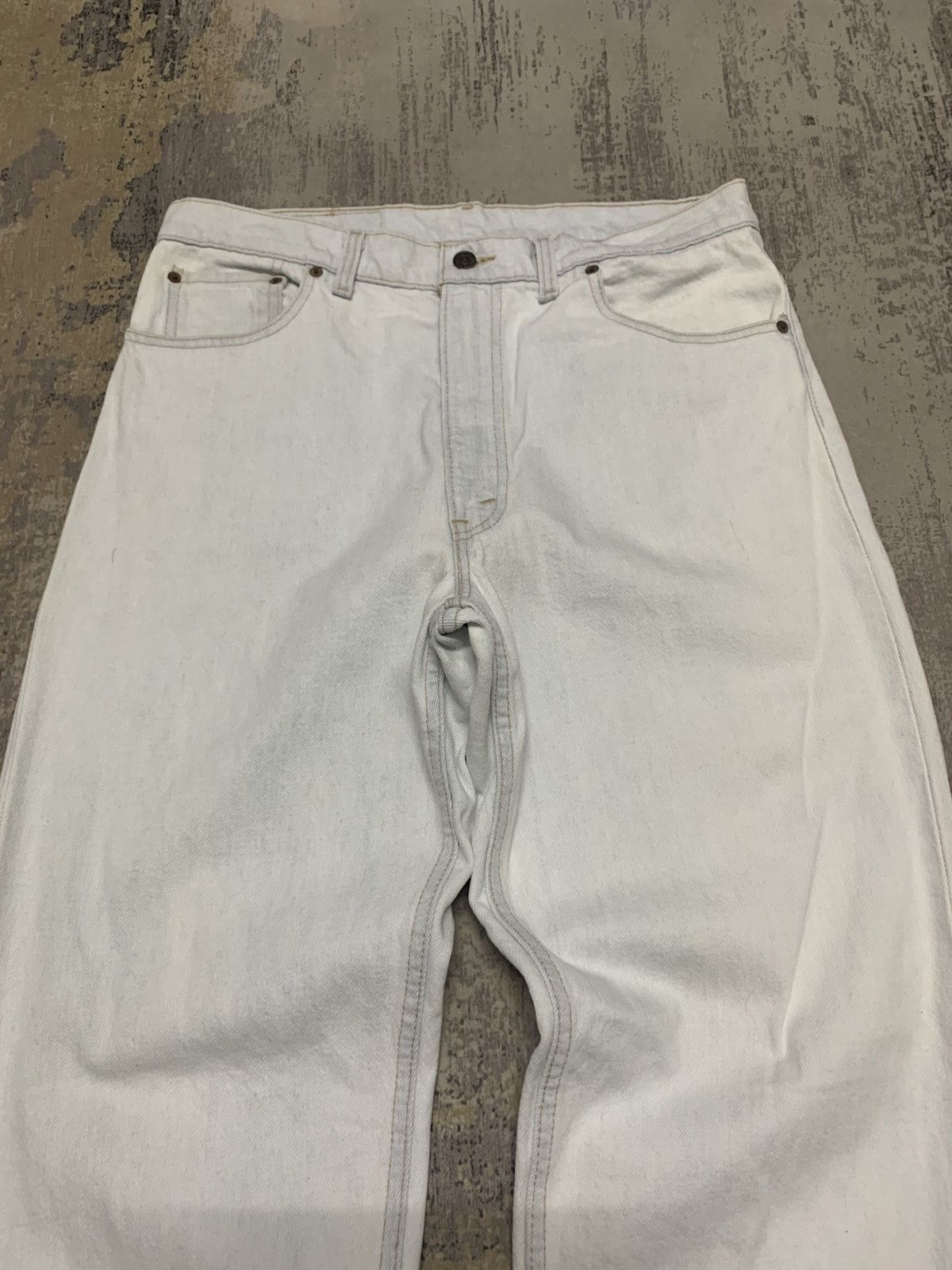 Levi's VTG 90s Levi's 550 Relaxed Fit Tapered Leg Jeans Made In USA Size US 35 - 2 Thumbnail