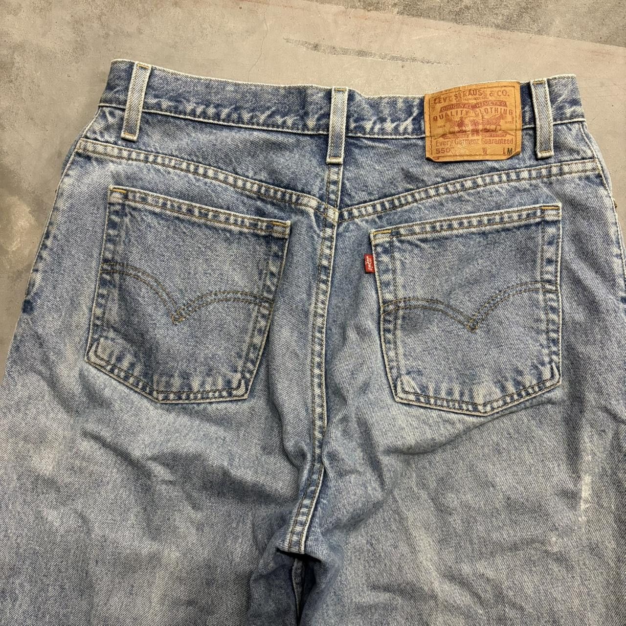 Levi's Crazy Vintage Y2K/2000s Levi’s 550 Light Wash Distressed Custom Denim Jeans! Size US 32 / EU 48 - 5 Thumbnail