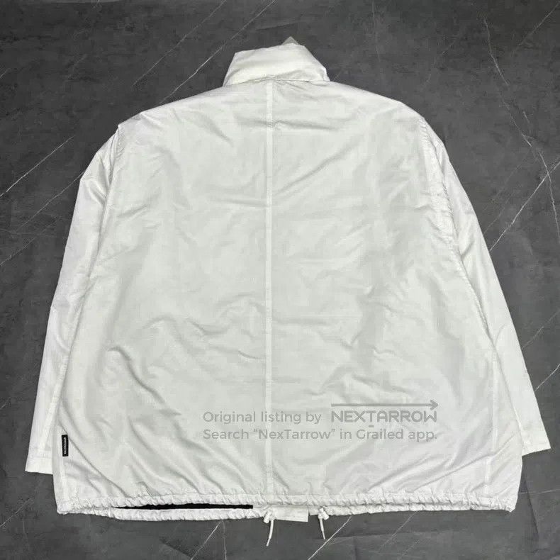 Balenciaga Balenciaga White Embroidered Logo Cotton Filled Windbreake Size US L / EU 52-54 / 3 - 2 Thumbnail