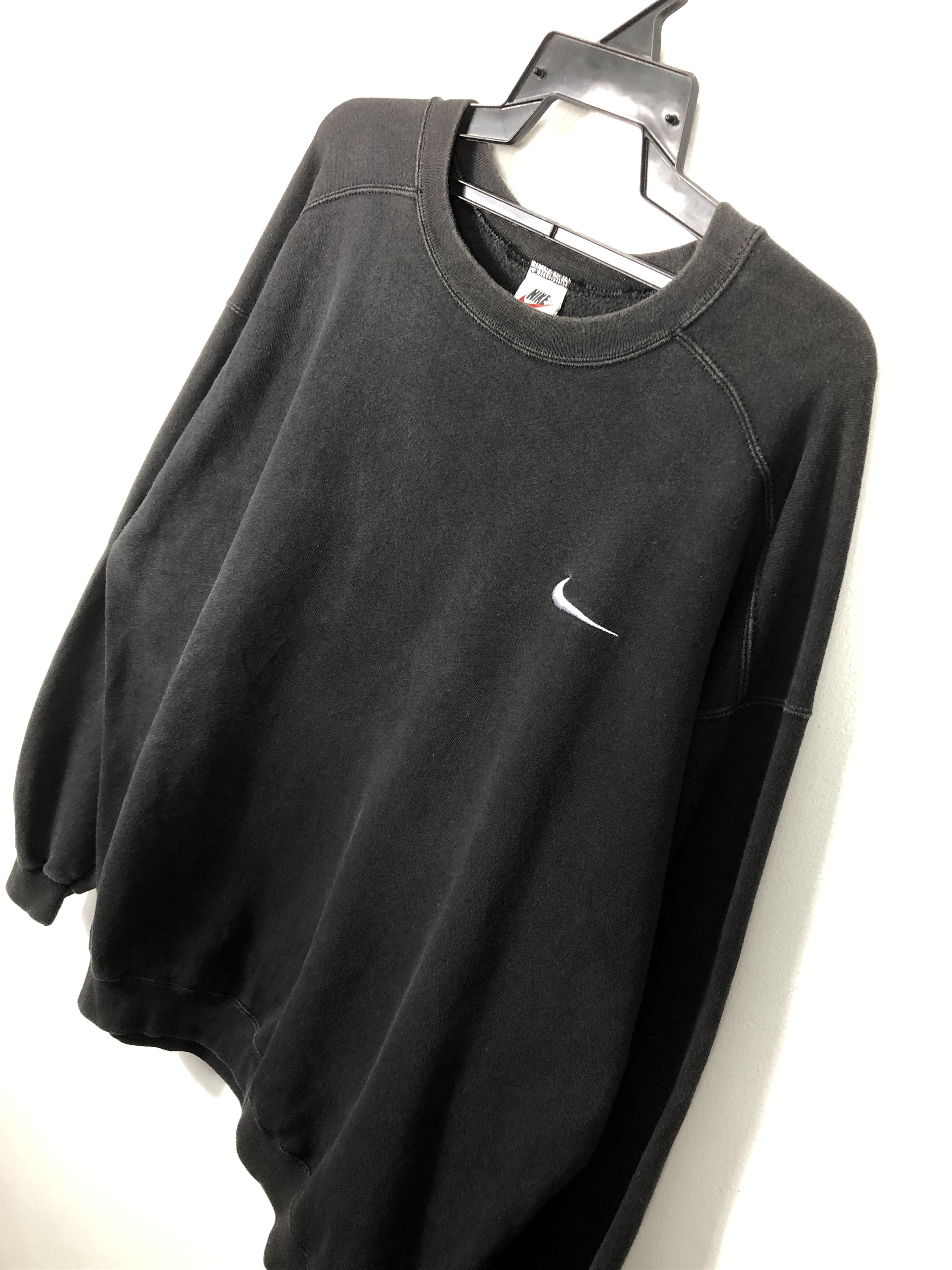 Nike Vintage Nike Small Swoosh Sweatshirt Size US XXL / EU 58 / 5 - 2 Thumbnail