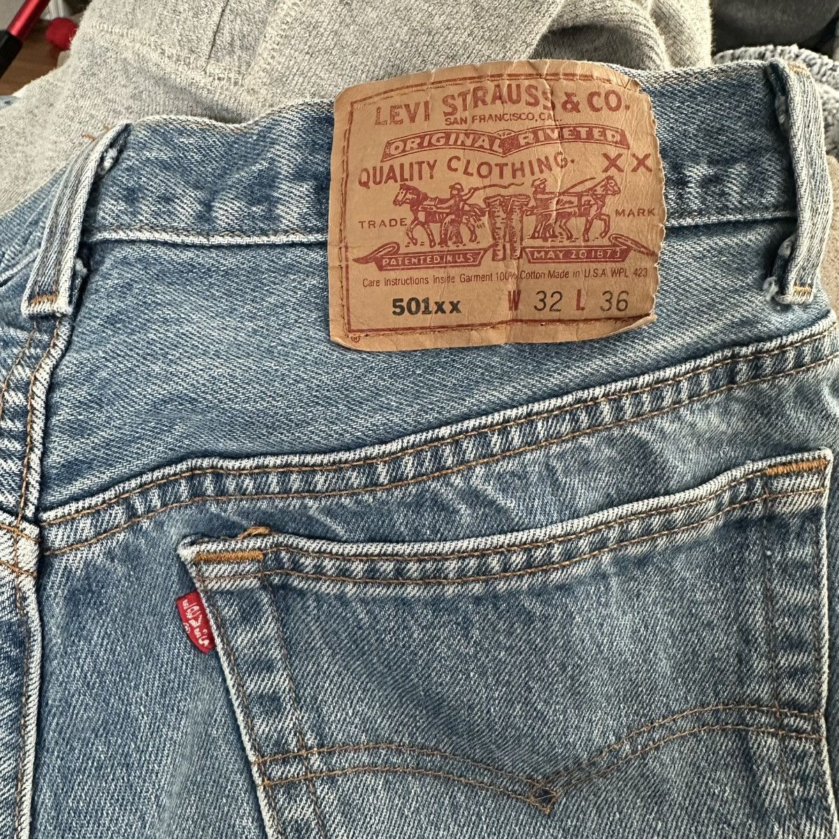 Levi's Vintage 90s Levi’s 501 Denim Jeans Original Fit Button Fly Size US 29 - 6 Thumbnail