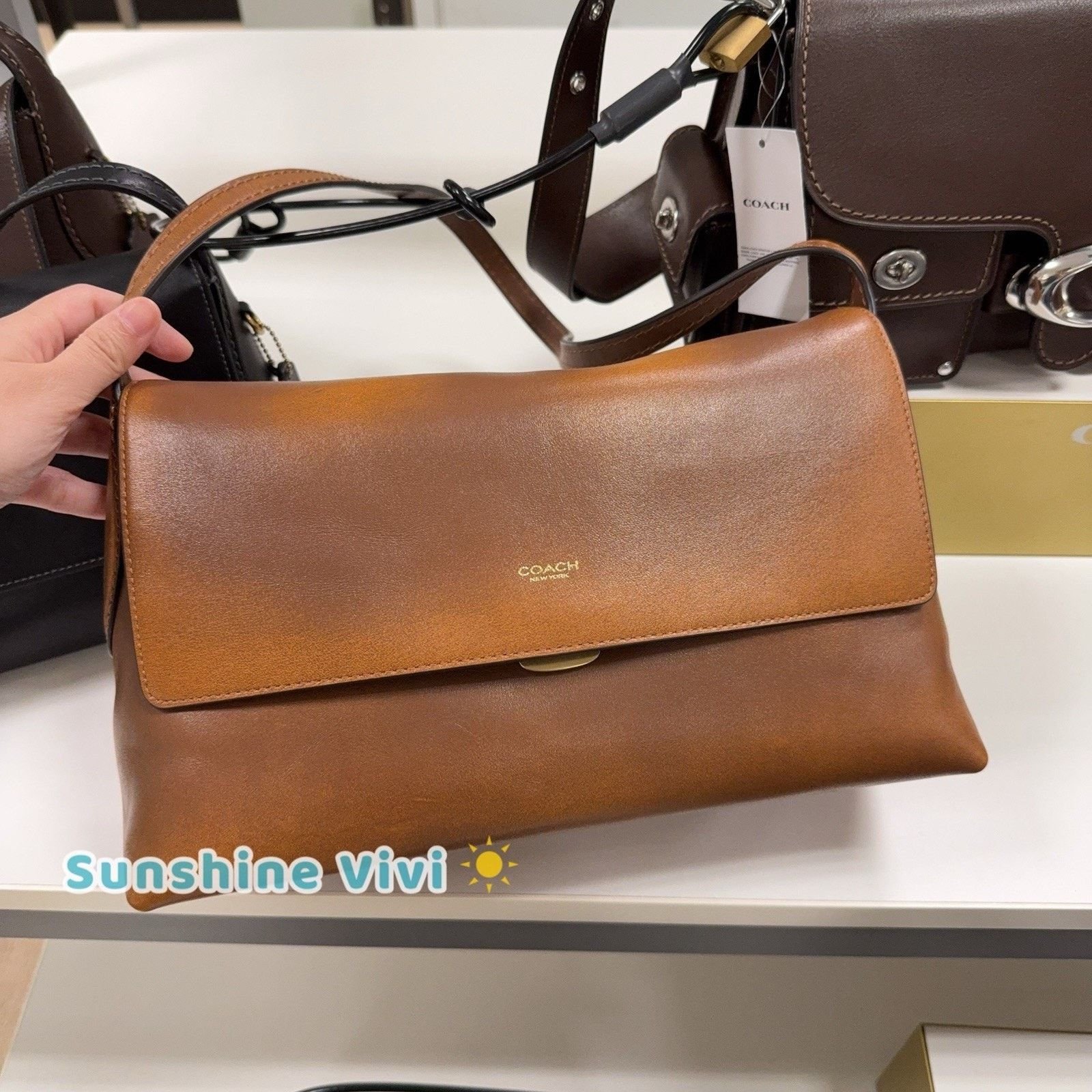 Coach NWT Coach Chelsea Shoulder Bag 30 Loved Leather CEN58 Size ONE SIZE - 1 Thumbnail