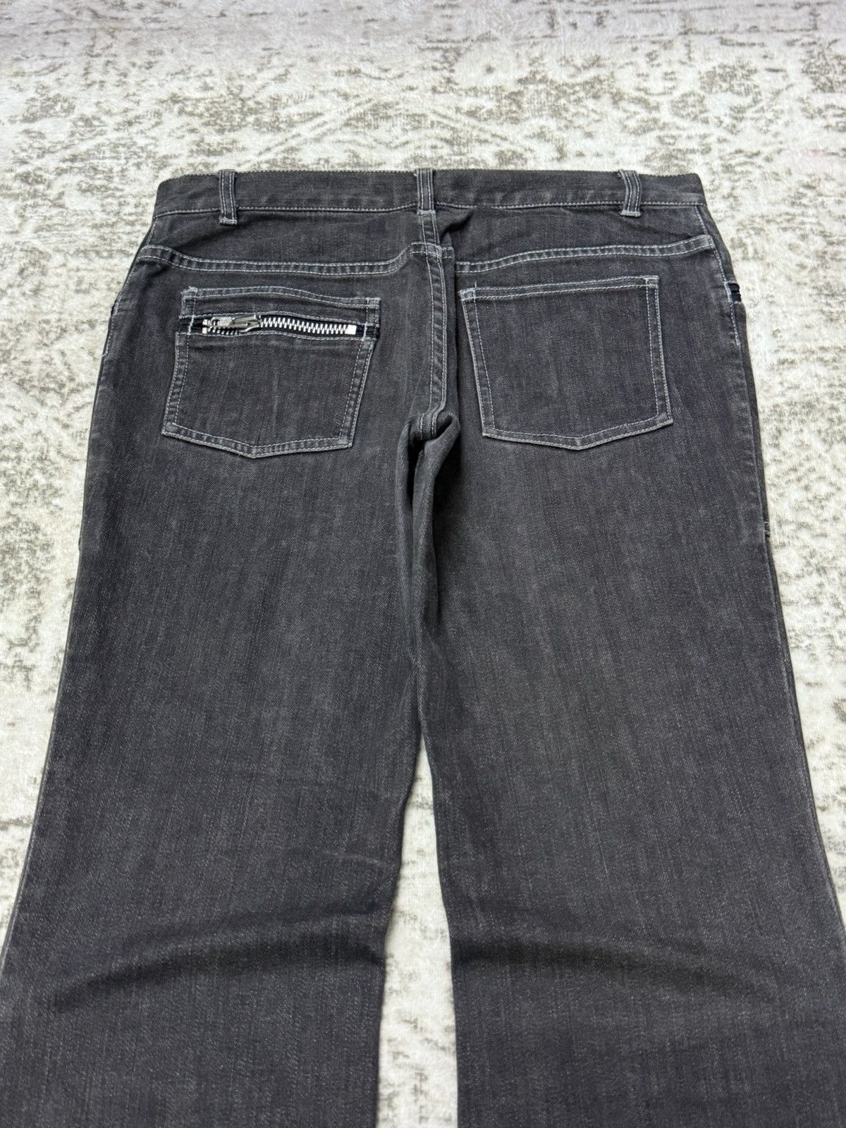 Marc Jacobs Marc Jacobs Paneled Bush Pocket Flare Jeans Size 30" / US 8 / IT 44 - 6 Thumbnail