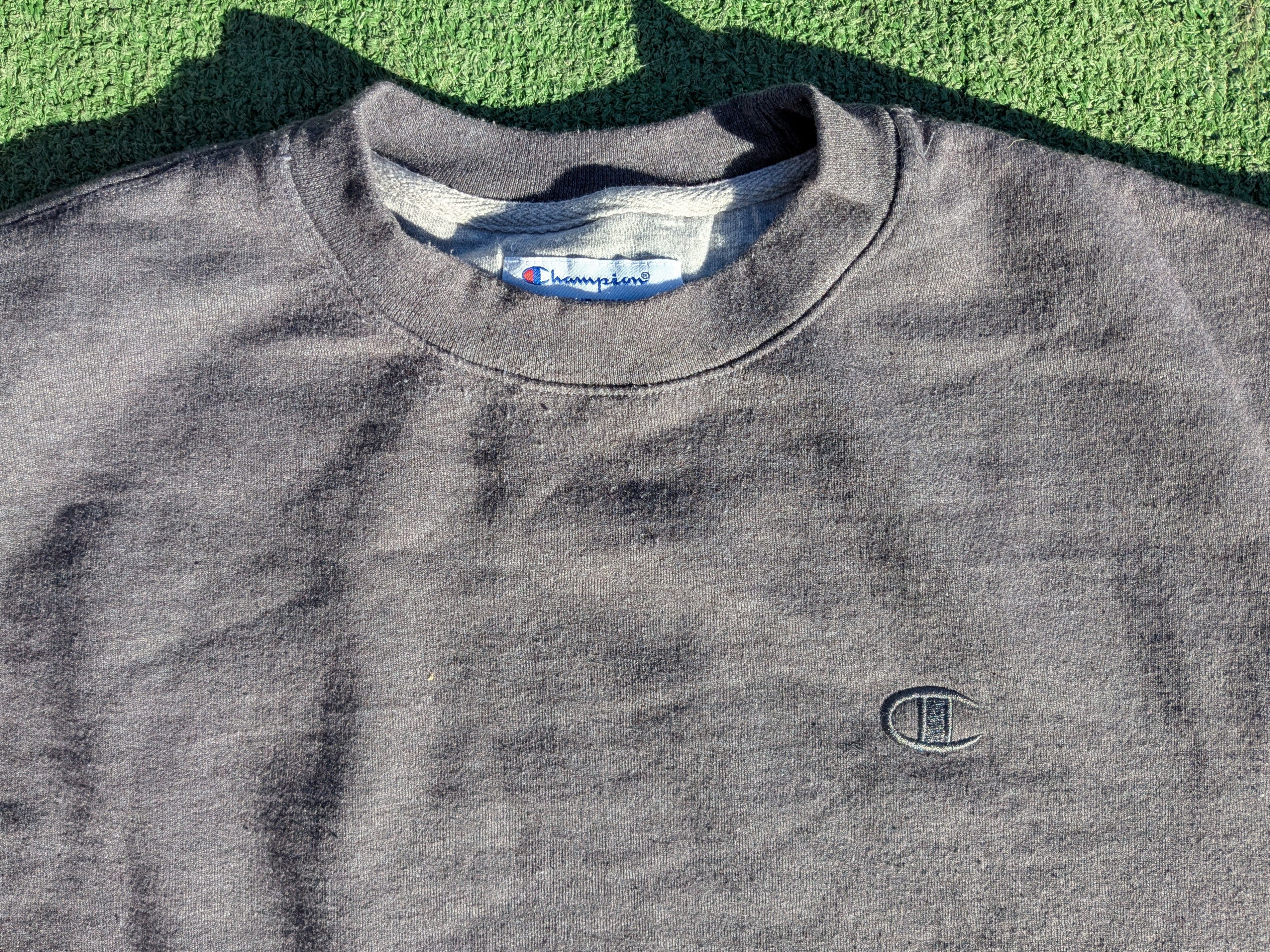 Champion VTG Champion Authentic Charcoal Pullover Crew Sweatshirt Size US M / EU 48-50 / 2 - 6 Thumbnail