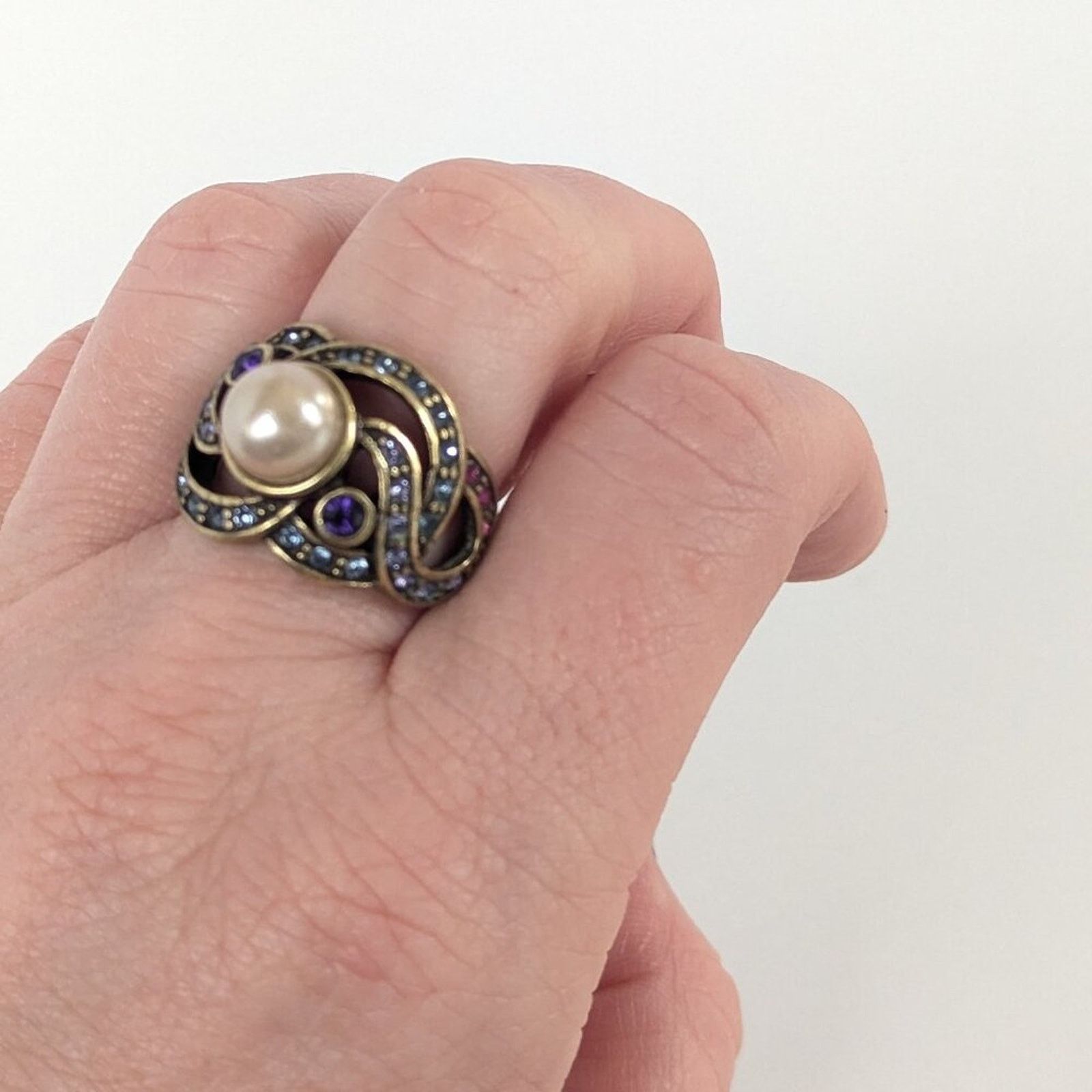 Vintage Vintage Heidi Daus Faux Pearl Amethyst Crystal Cocktail Ring Size ONE SIZE - 7 Thumbnail