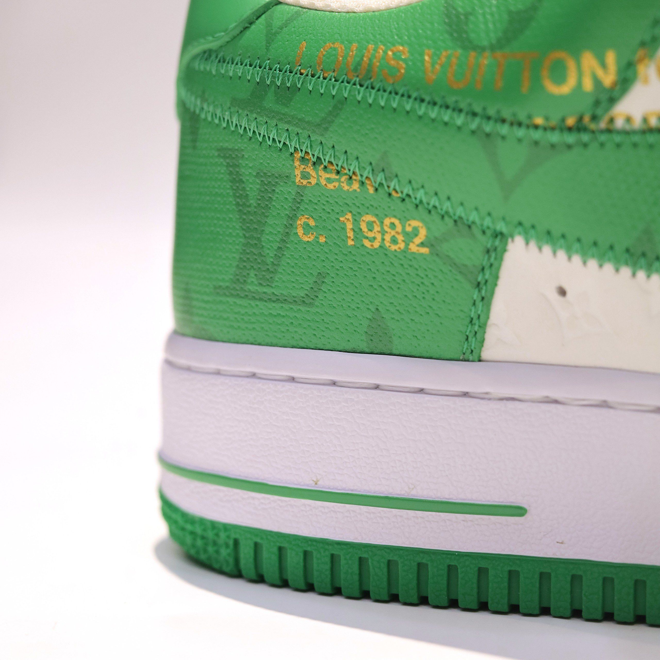 Louis Vuitton LOUIS VUITTON X NIKE AIR FORCE 1 GREEN Size US 8 / EU 41 - 3 Thumbnail