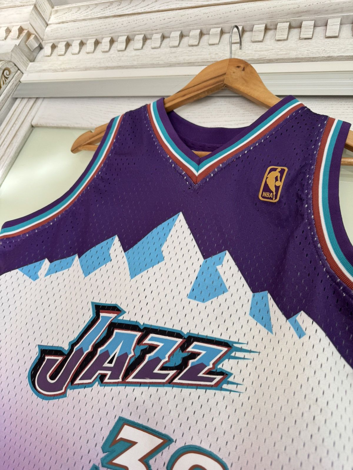 Mitchell & Ness × NBA Karl Malone #32 Utah Jazz Mitchell & Ness NBA Jersey Shirt Size US S / EU 44-46 / 1 - 8 Thumbnail