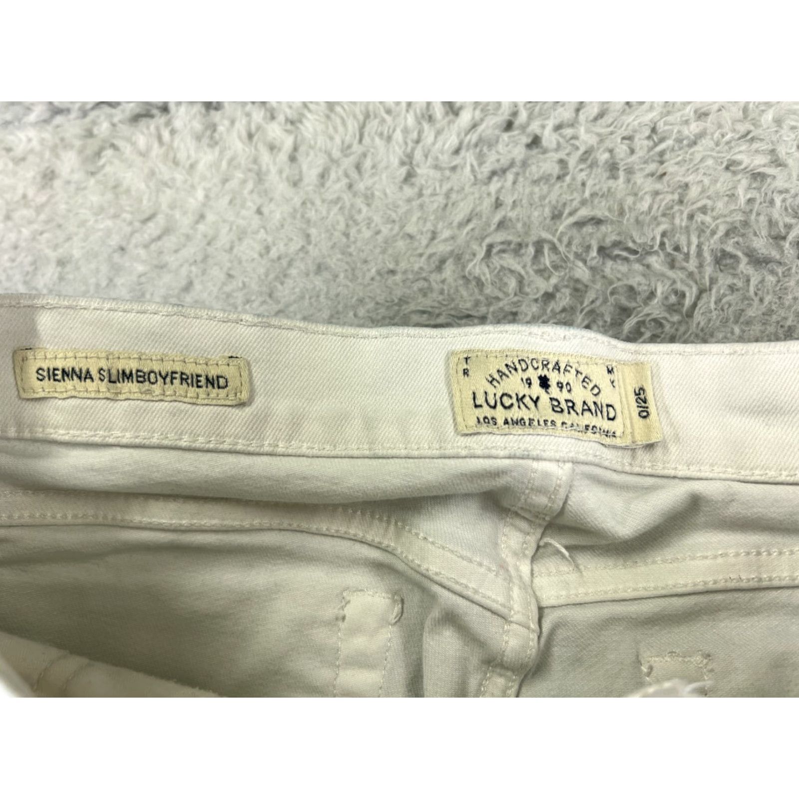 Denime VINTAGE? No, not vintage. Lucky Brand Jeans White Denim Slim Boyfriend Distressed 0 Women’s 27 Inseam 5-Pocket Zip Fly Medium Wash Cotton Blend Size 25" / US 0 / IT 36 - 6 Thumbnail