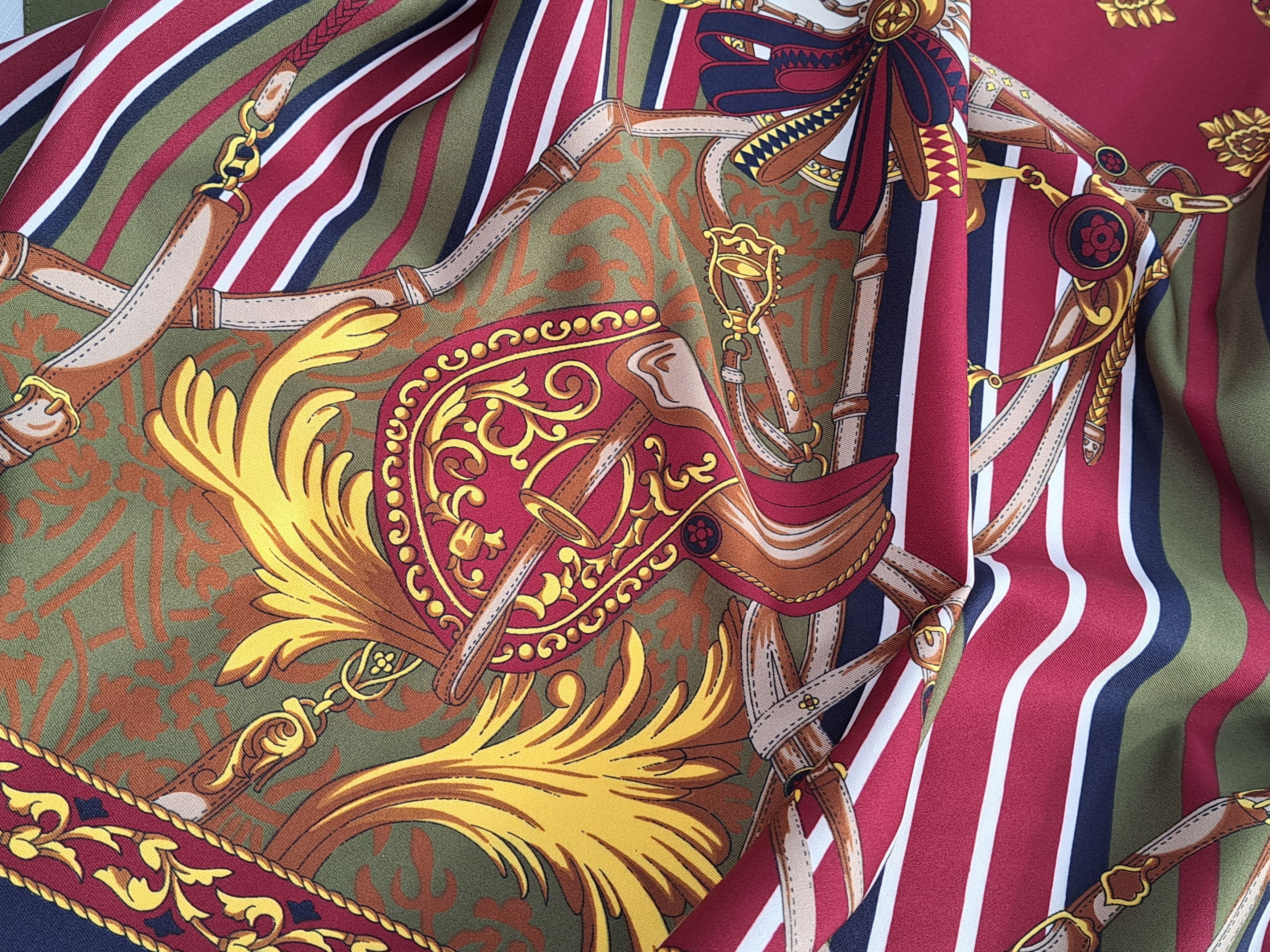 Pierre Balmain Pierre Balmain hunting motif square scarf. Size ONE SIZE - 7 Thumbnail