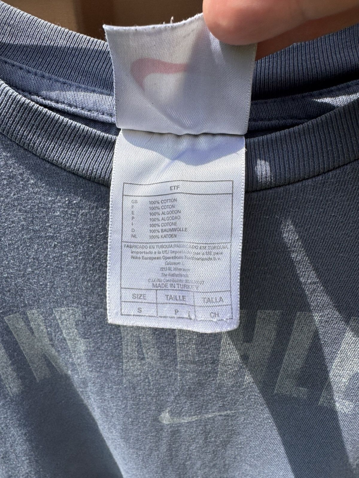 Other Vintage Nike Y2k Distressed Tee Size US S / EU 44-46 / 1 - 5 Thumbnail