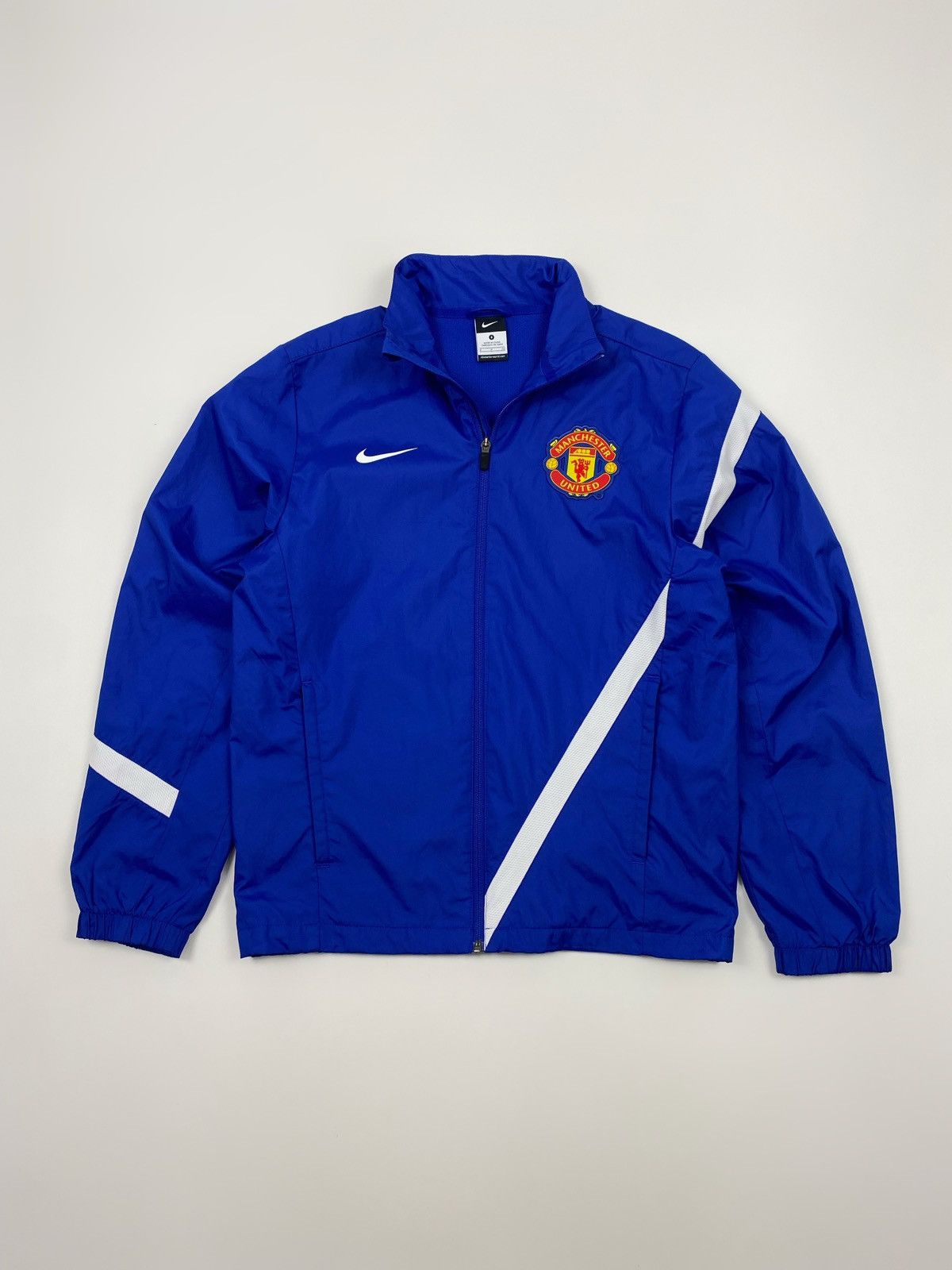 Nike 2011/2012 Manchester United Sideline Zip Up Track Jacket Size US S / EU 44-46 / 1 - 1 Thumbnail