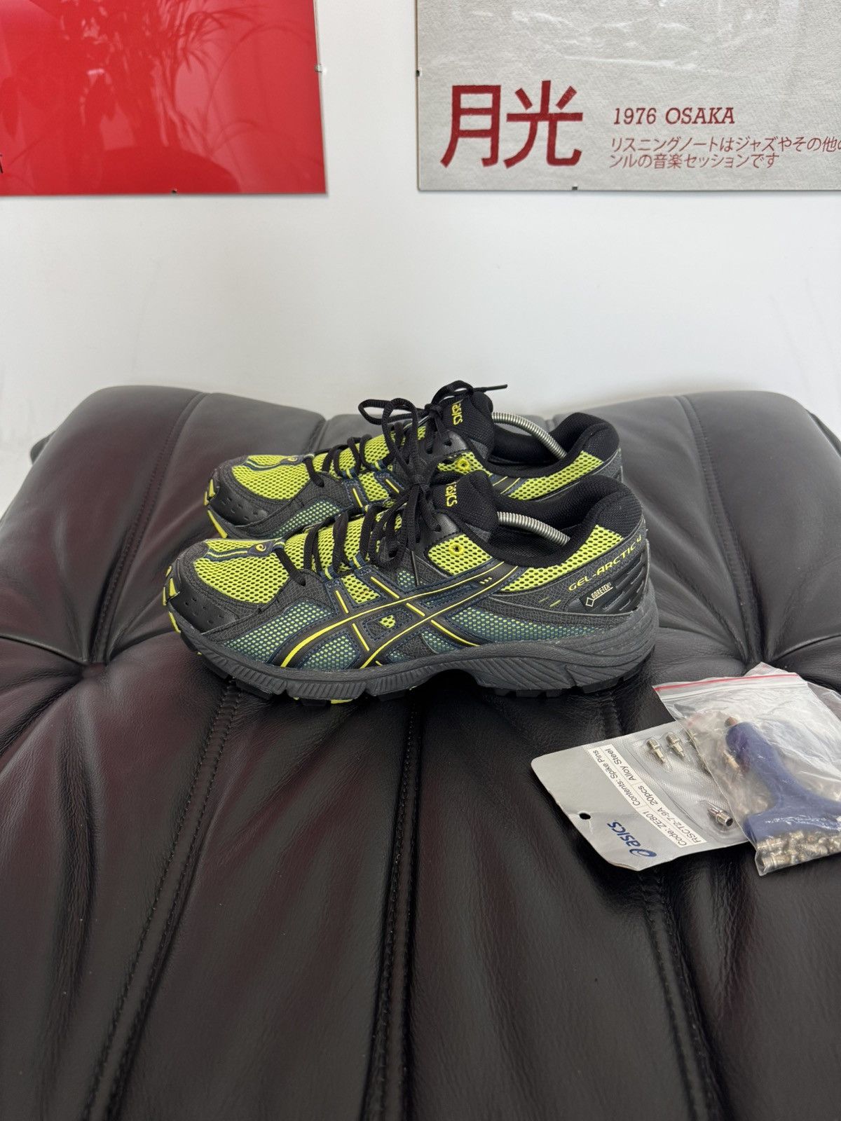 Asics Asics Gel Arctic 4 Goretex Low Sneakers Gorpcore Outdoor Size US 10.5 / EU 43-44 - 1 Thumbnail
