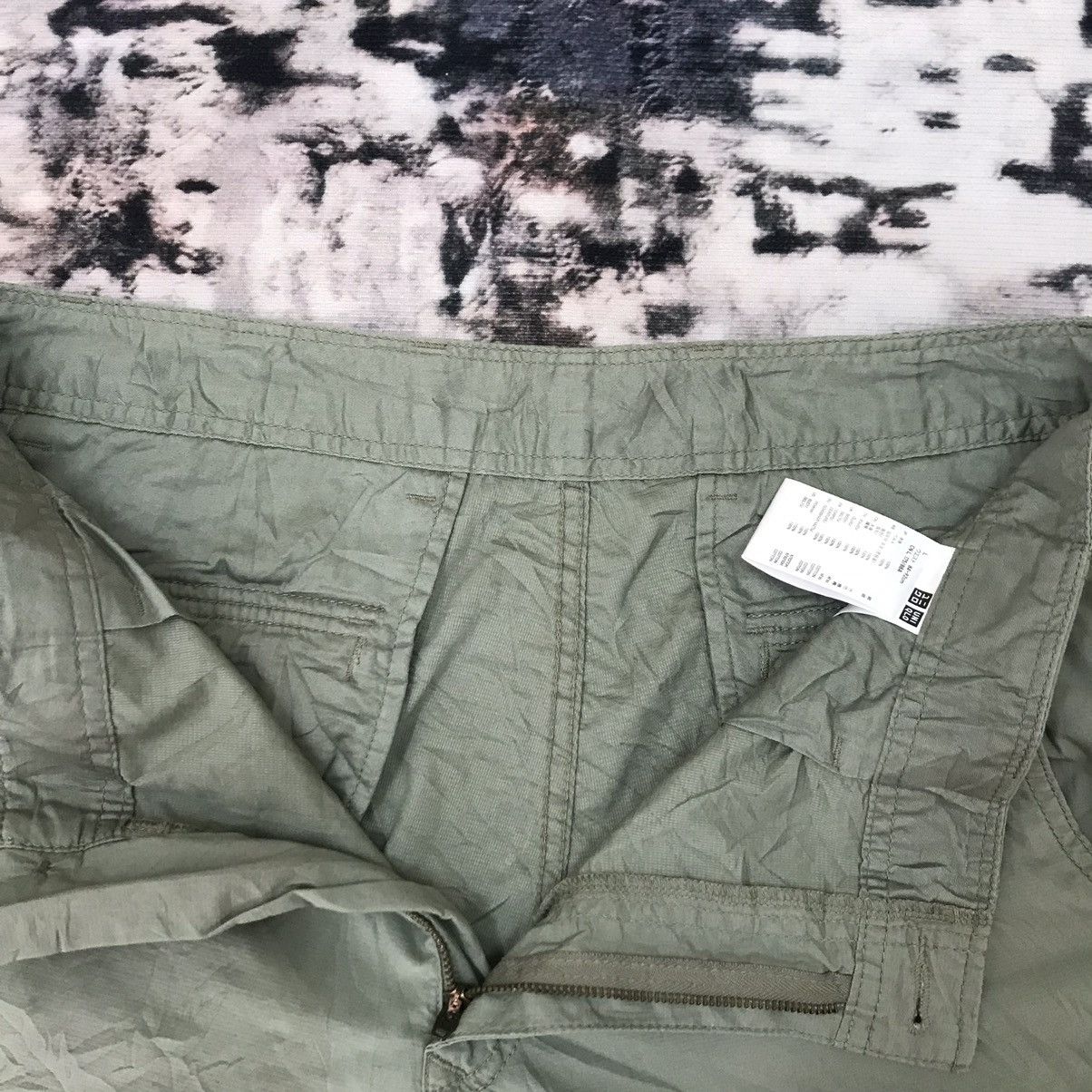 Japanese Brand × Uniqlo Uniqlo Cargo Short Pants Size US 34 / EU 50 - 4 Thumbnail