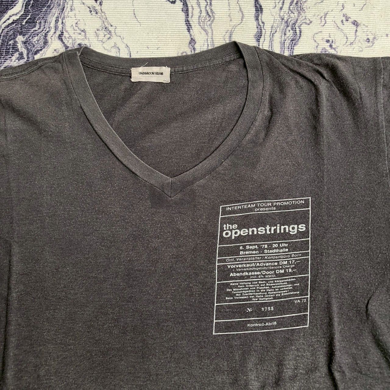 Undercover Undercoverism “The Openstrings” Graphic V-Neck Tee Size US L / EU 52-54 / 3 - 2 Thumbnail