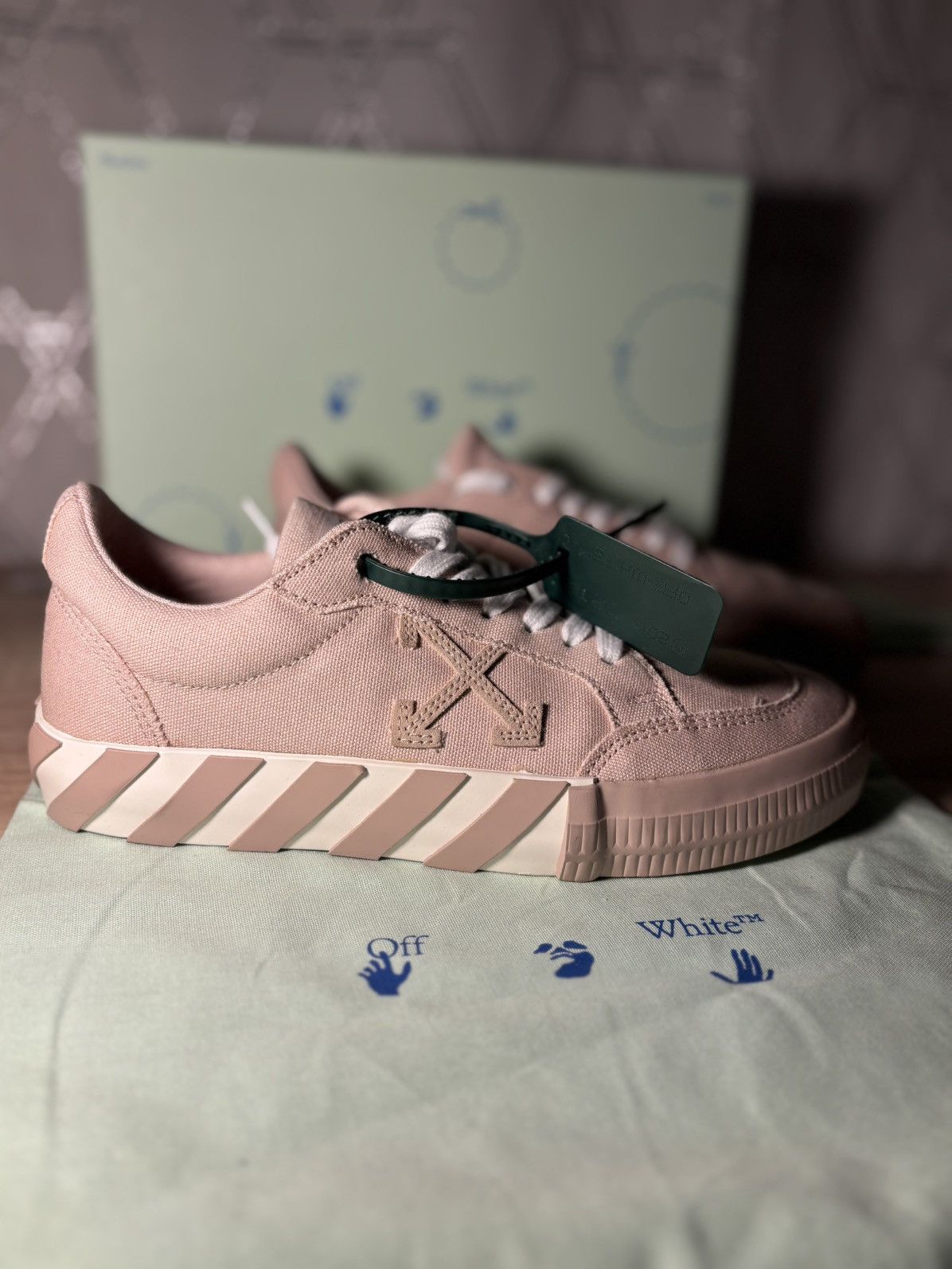 Off-White Off white new Size US 9 / IT 39 - 1 Thumbnail