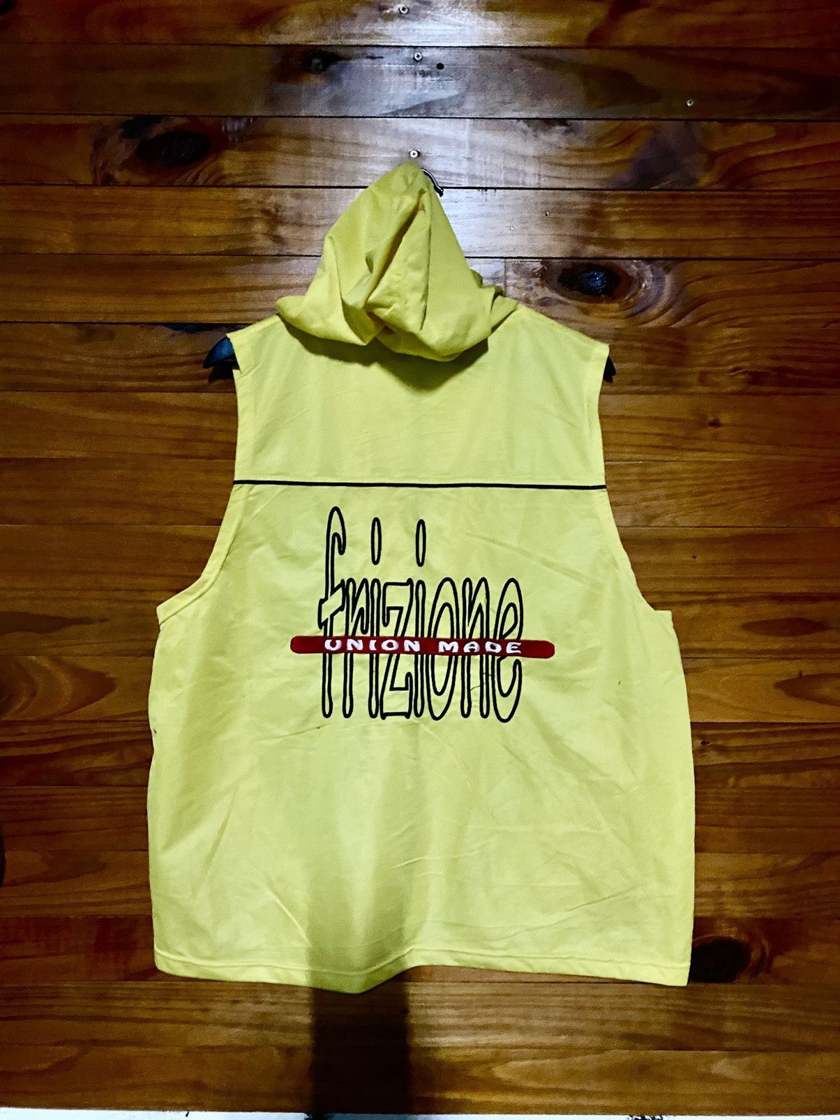 Vintage Vintage Frizione Yellow Sleeveless Hoodie Vest – Streetwear Size US L / EU 52-54 / 3 - 10 Thumbnail