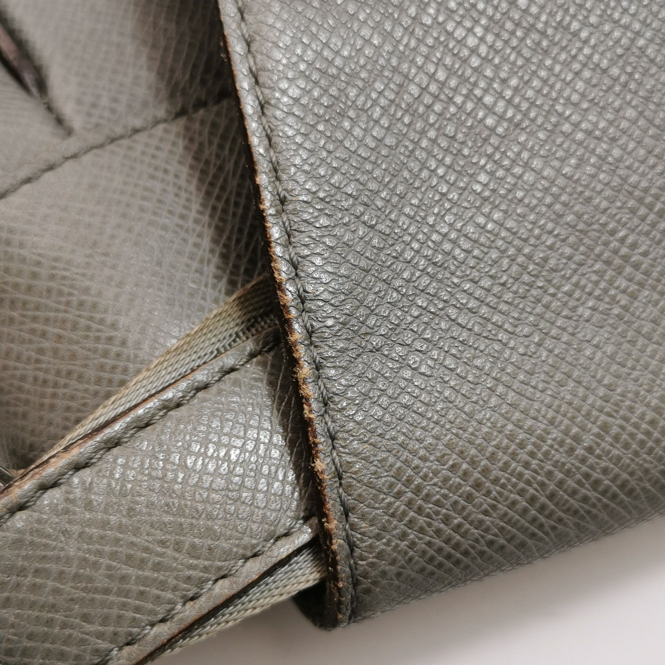 Louis Vuitton Louis Vuitton (LV) Cowhide Solid Color Crossbody Bag -y2506 Size ONE SIZE - 6 Thumbnail