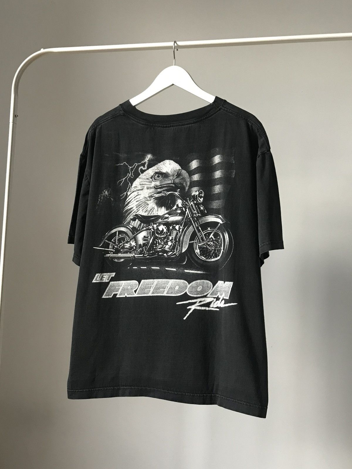 Vintage Vintage 2000s Freedom Rider Graphic USA streetwear t-shirt Size US L / EU 52-54 / 3 - 6 Thumbnail