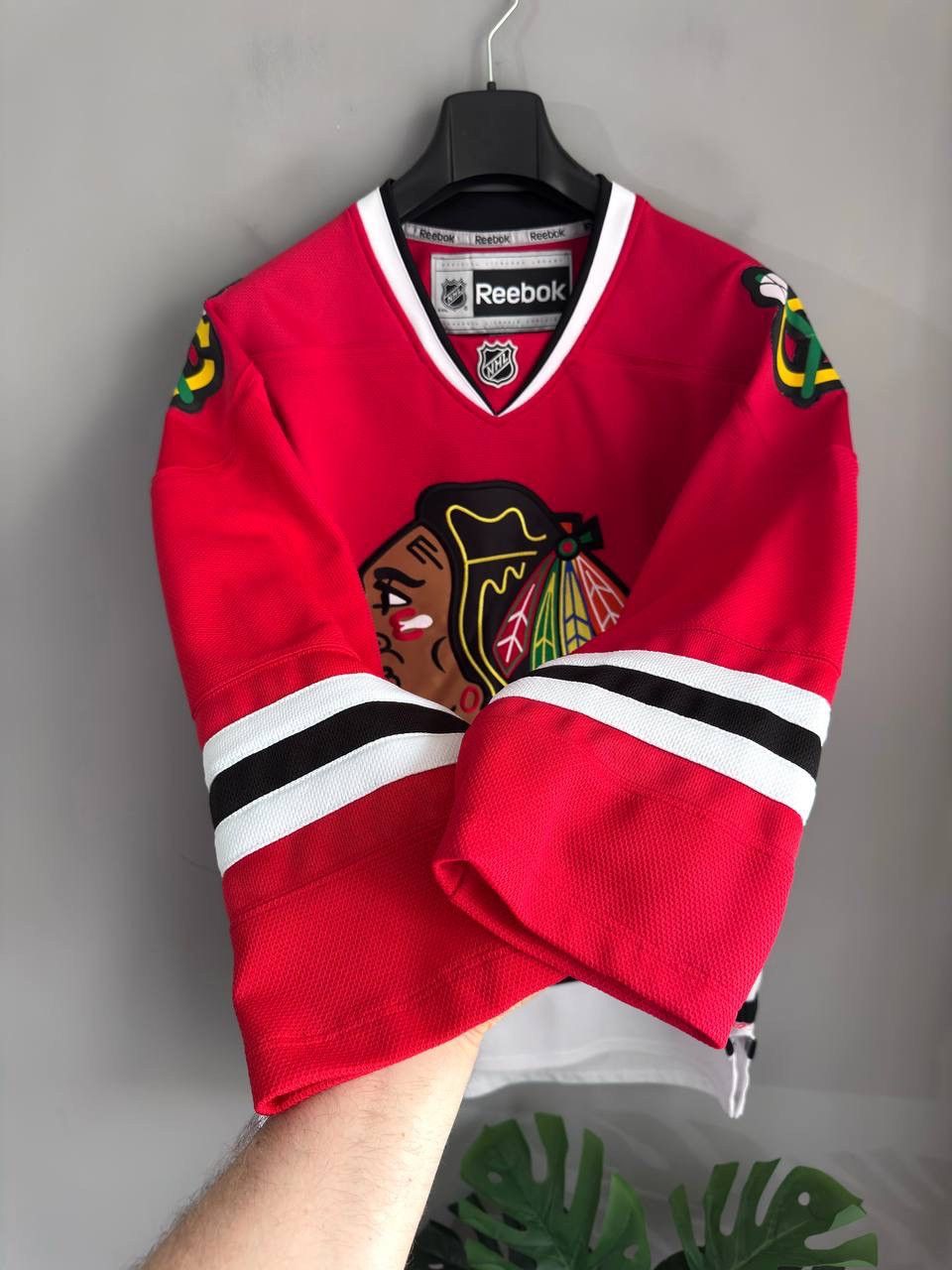 Reebok Reebok Chicago Blackhawks NHL Red Hockey Jersey, Size M Size US M / EU 48-50 / 2 - 5 Thumbnail