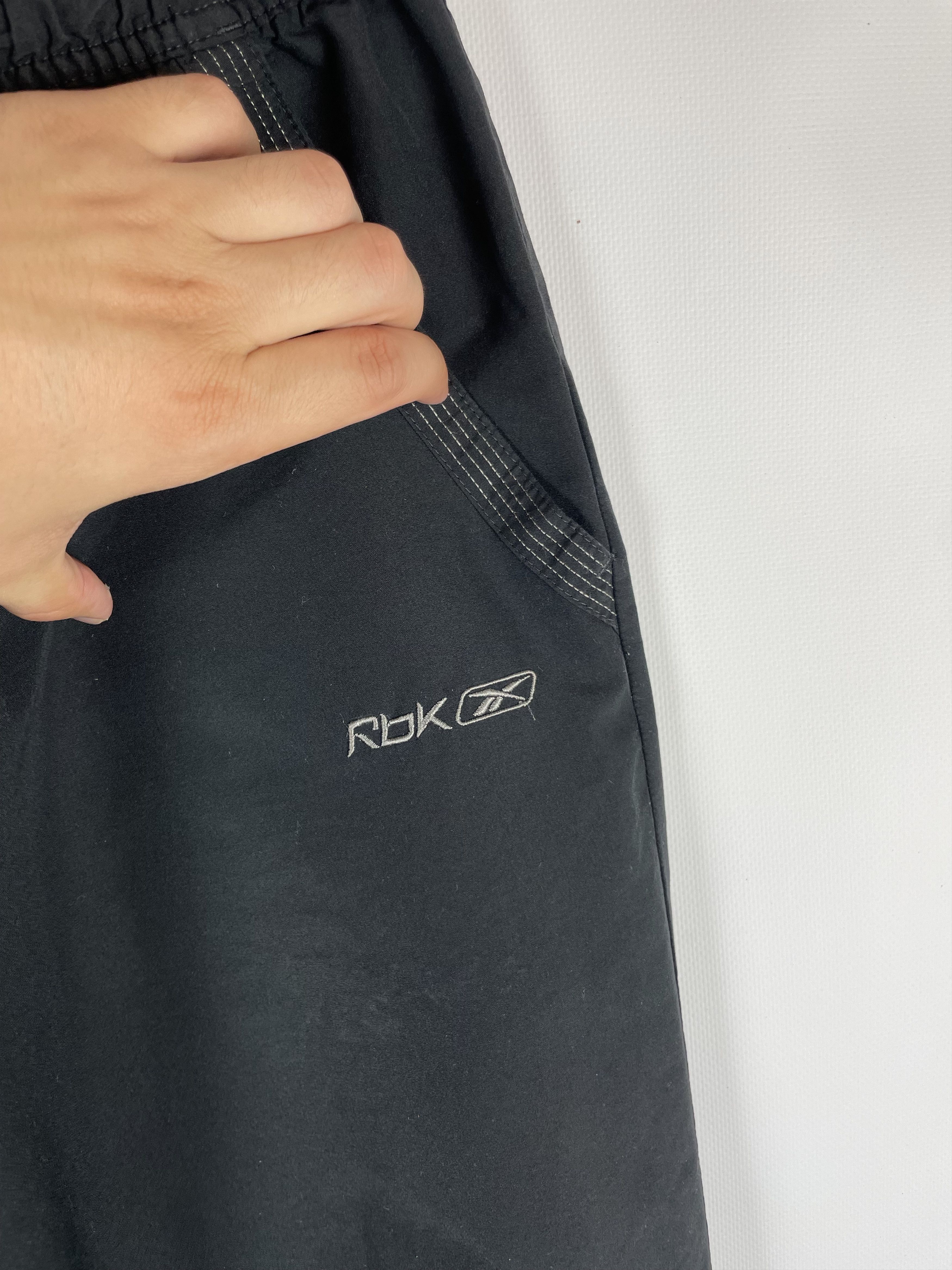 Reebok Vintage Reebok sweatpants Size US 32 / EU 48 - 4 Thumbnail