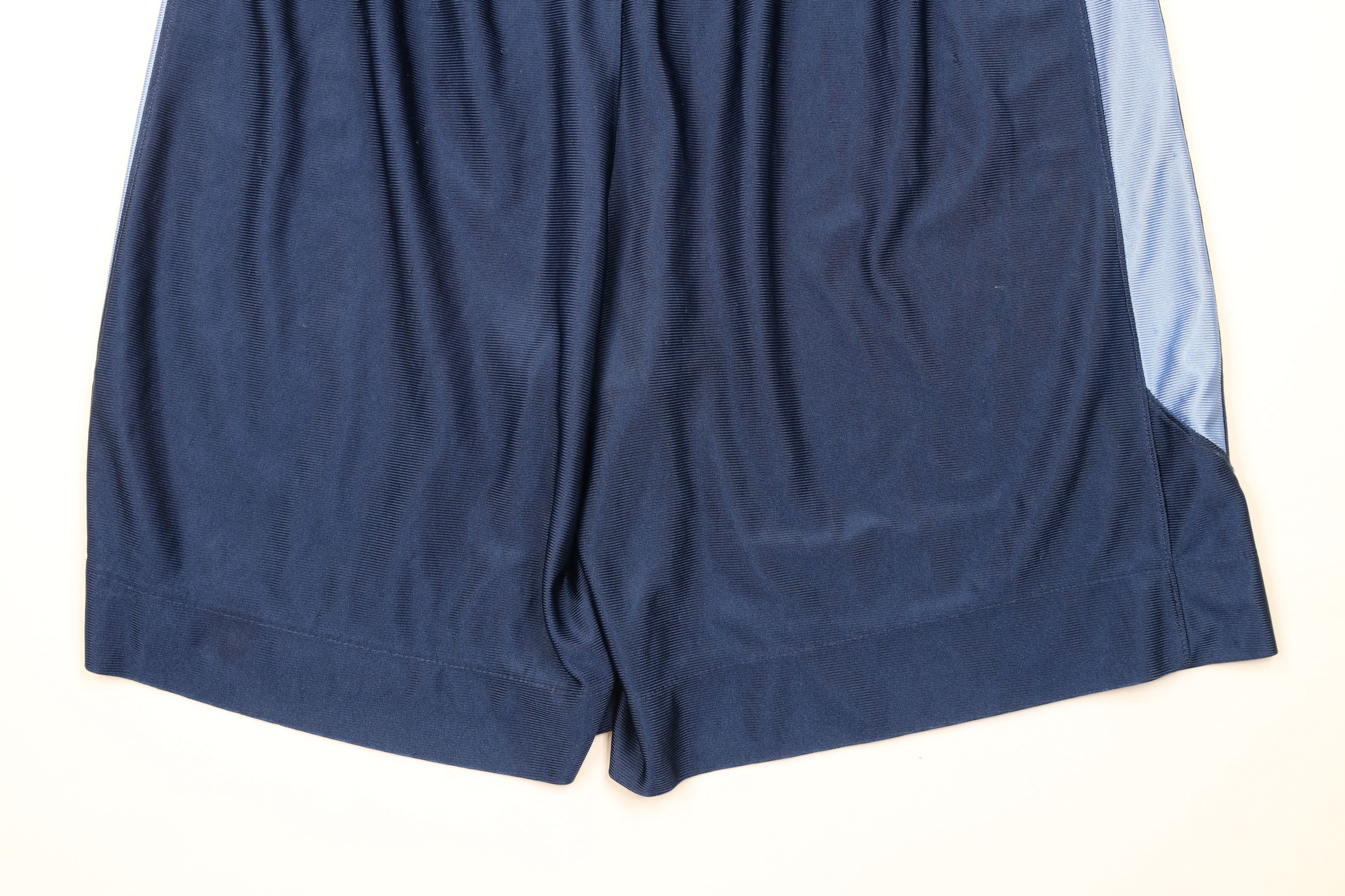 Nike × Vintage Vintage Nike Air Jordan of North Carolina Basketball Shorts Size US 36 / EU 52 - 11 Thumbnail