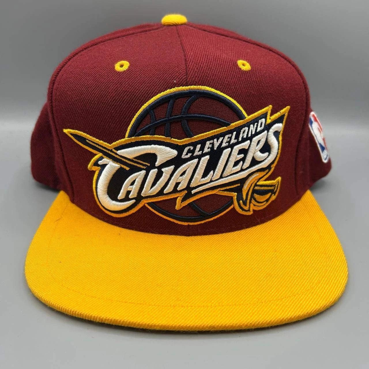 Mitchell & Ness Cleveland Cavaliers Cavs Hat Men Red Yellow Snap Back Cap Size ONE SIZE - 1 Thumbnail