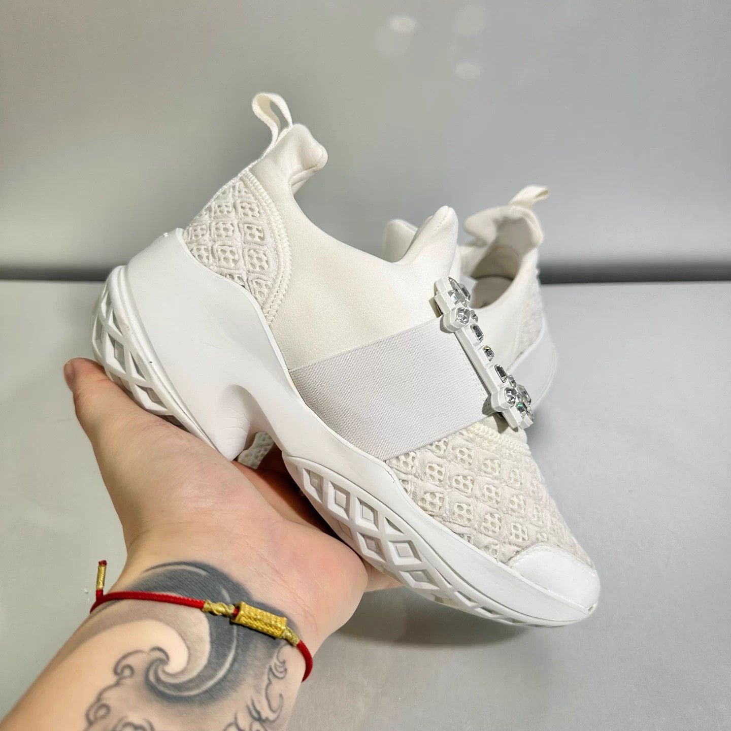 Roger Vivier Roger Vivier White Strass Buckle Sneakers 36EUR Worn Once Size US 5 / IT 35 - 8 Thumbnail