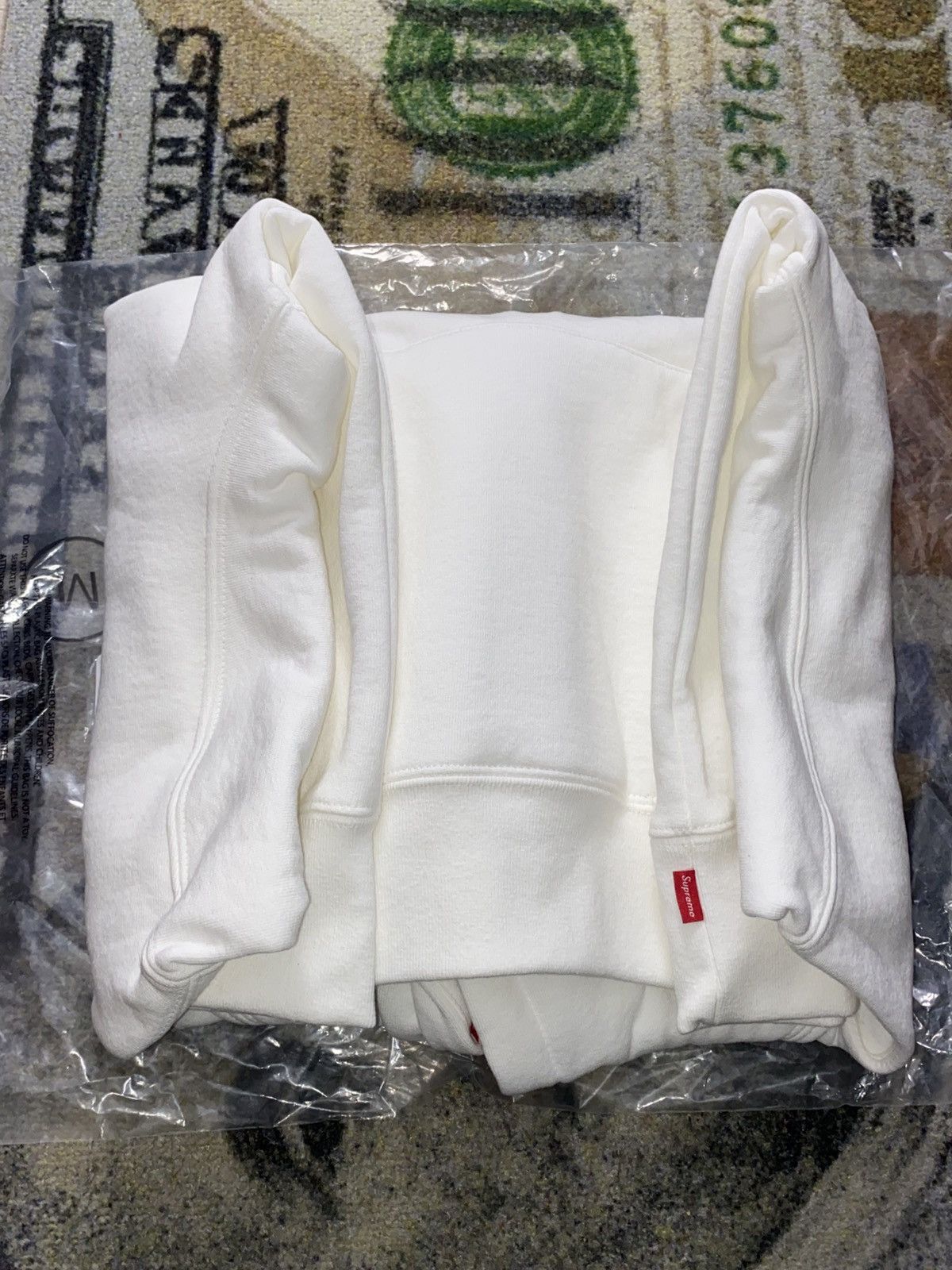 Supreme Supreme Miami Snow Camo Box Logo Hoodie Size US M / EU 48-50 / 2 - 4 Thumbnail